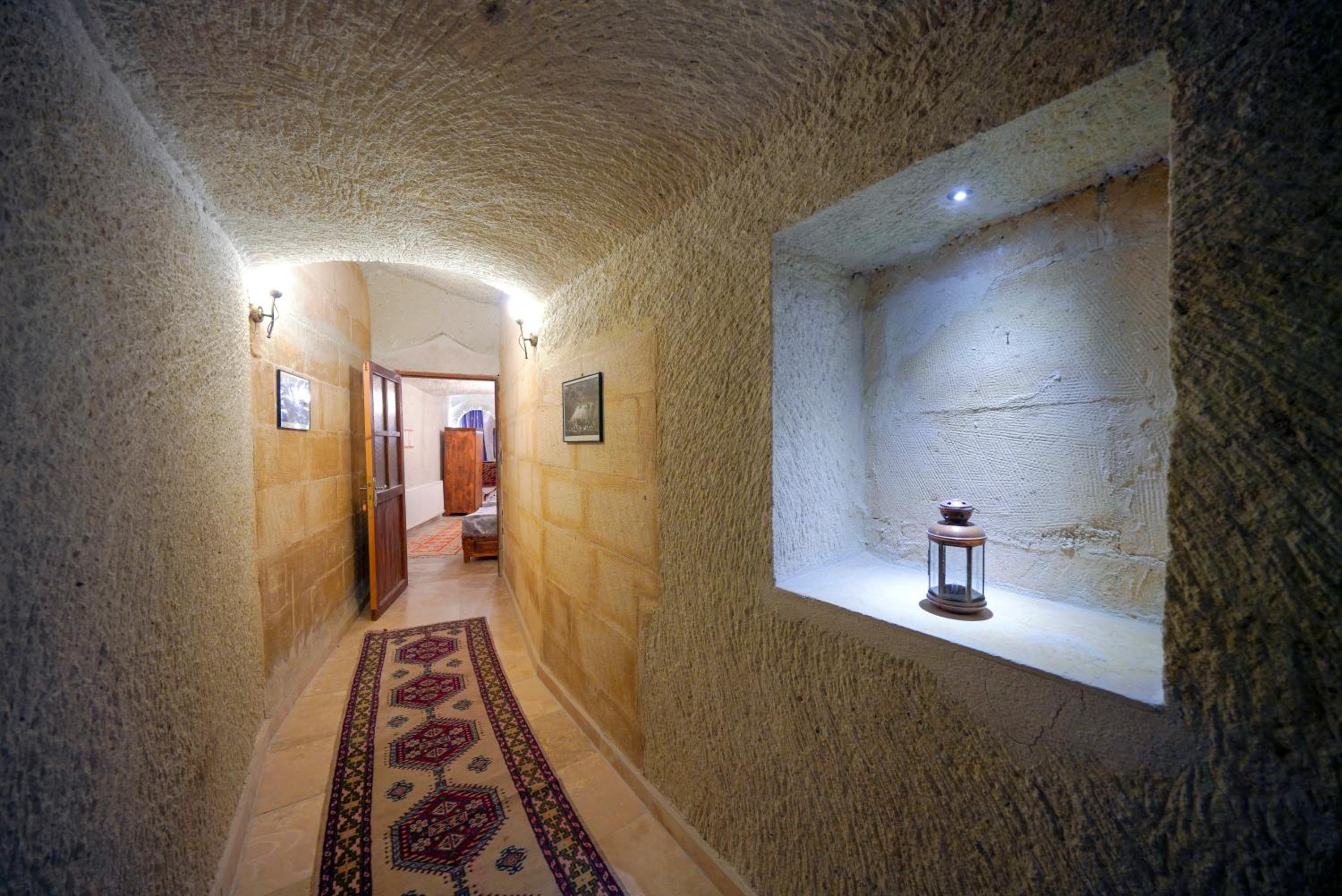 Elysee Cave House - Image 66