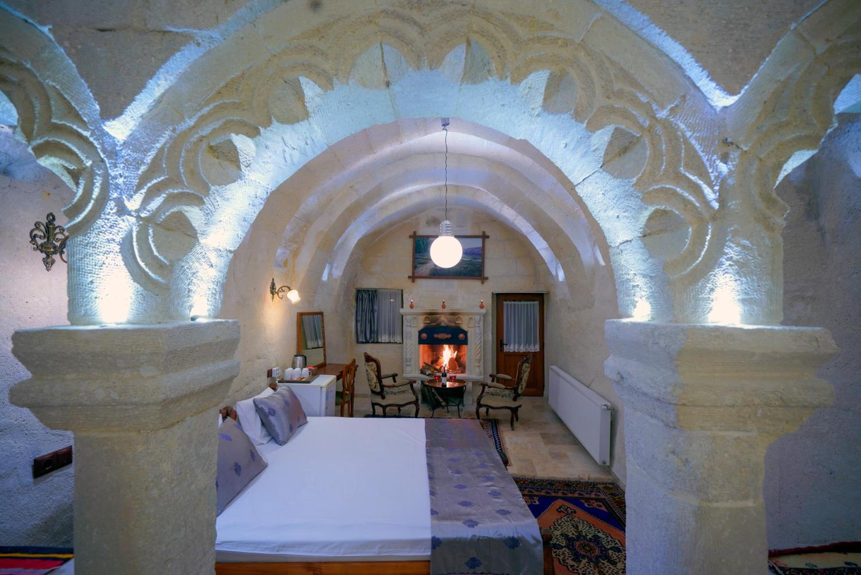 Elysee Cave House - Image 105