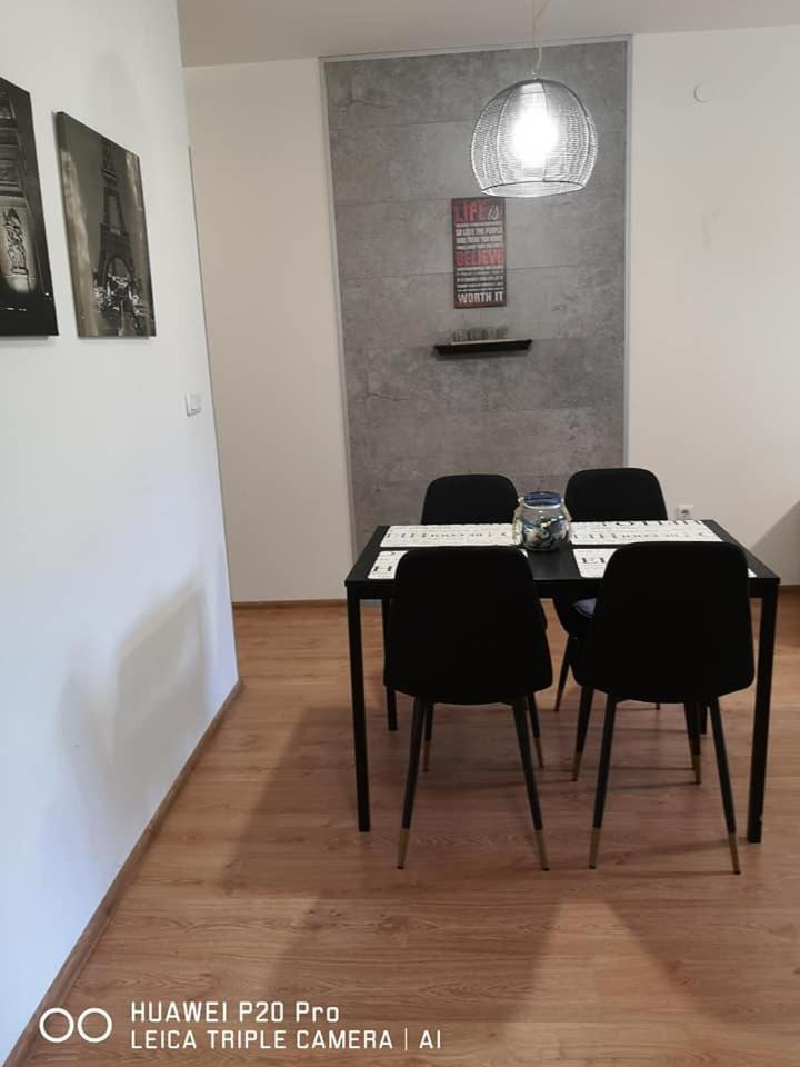 Sea Garden Apartment IDM