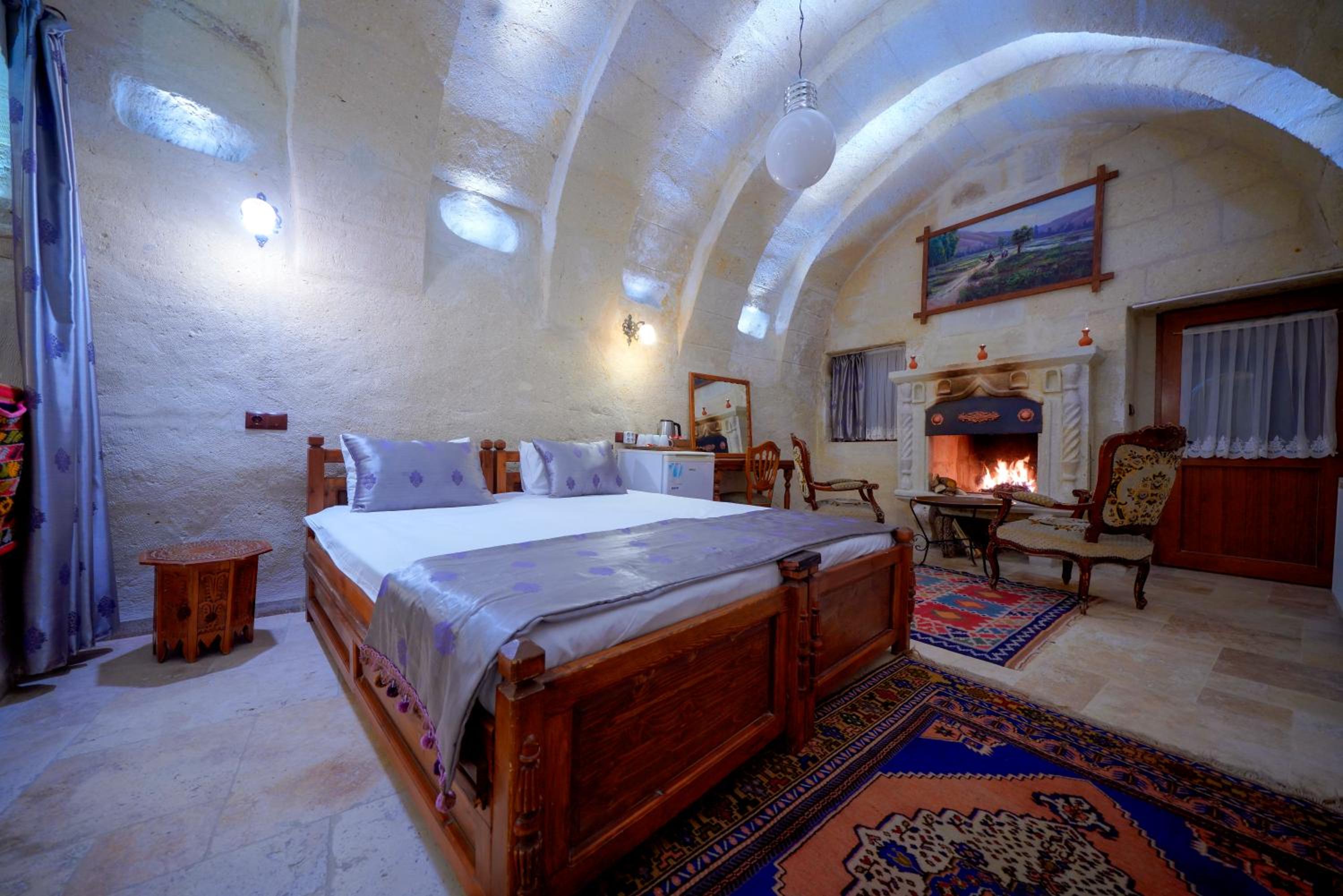 Elysee Cave House - Image 185