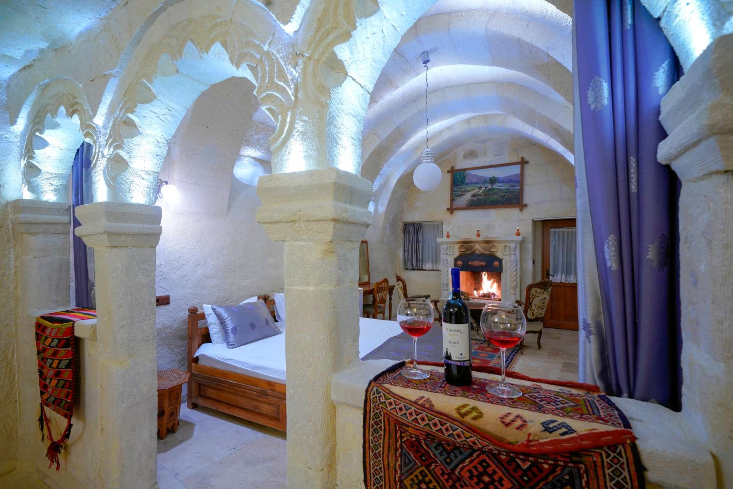 Elysee Cave House - Image 69