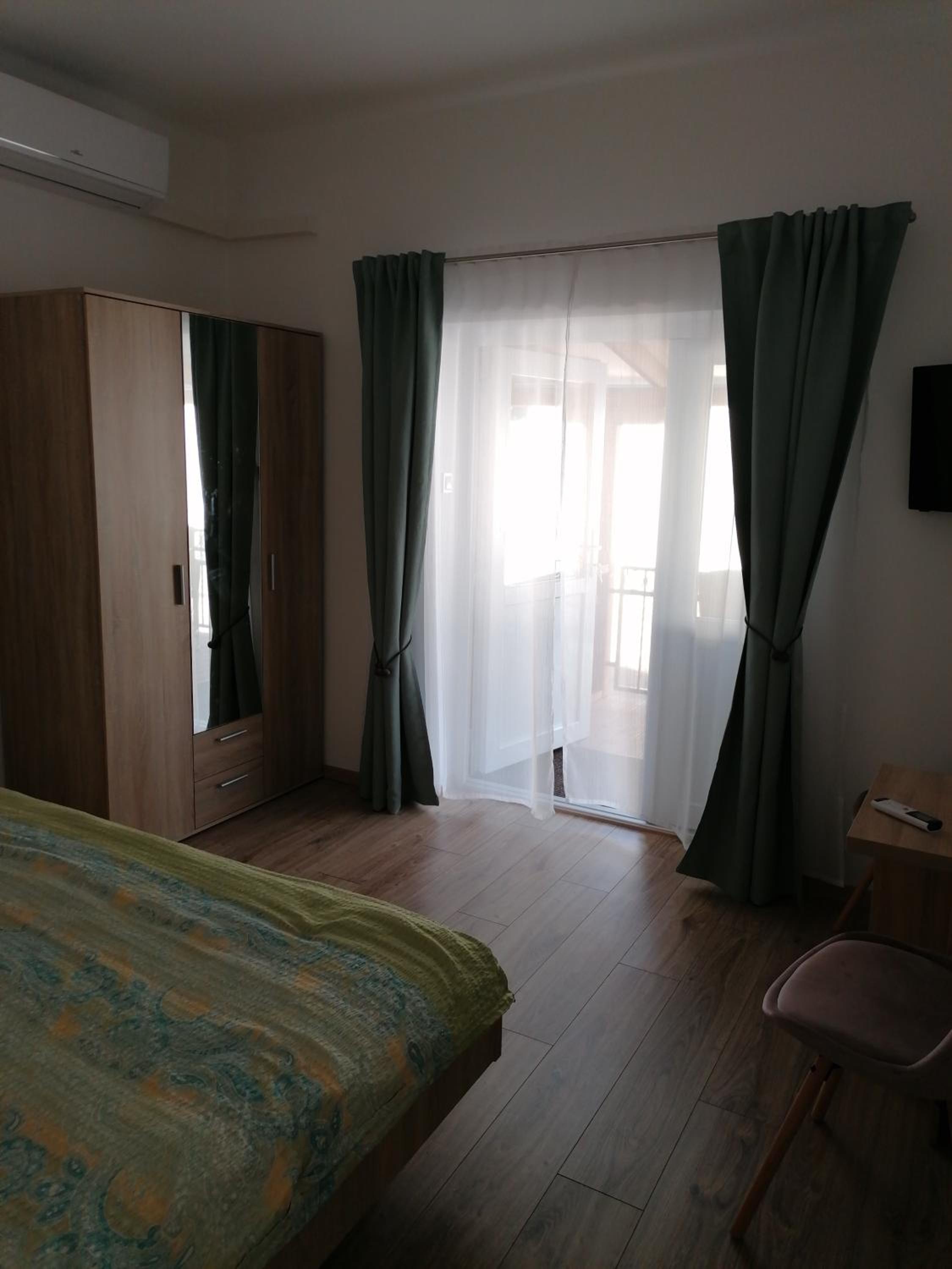 Photo 44