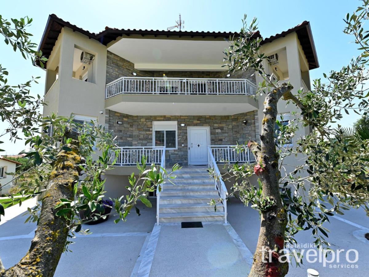 Villa Zeria by RentalsPro - Nea Potidaia Halkidiki view 4