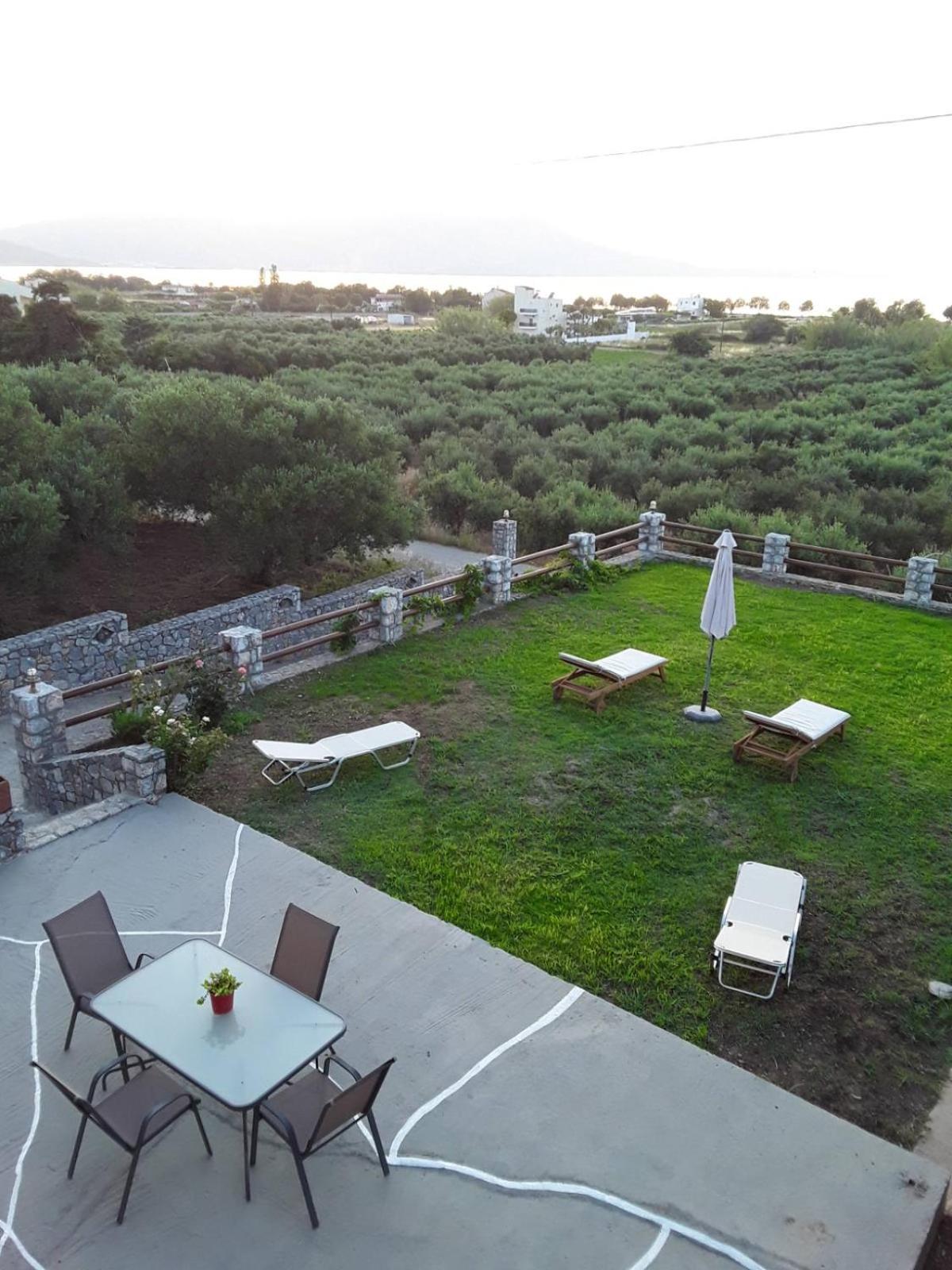Marianos Apartments view 3