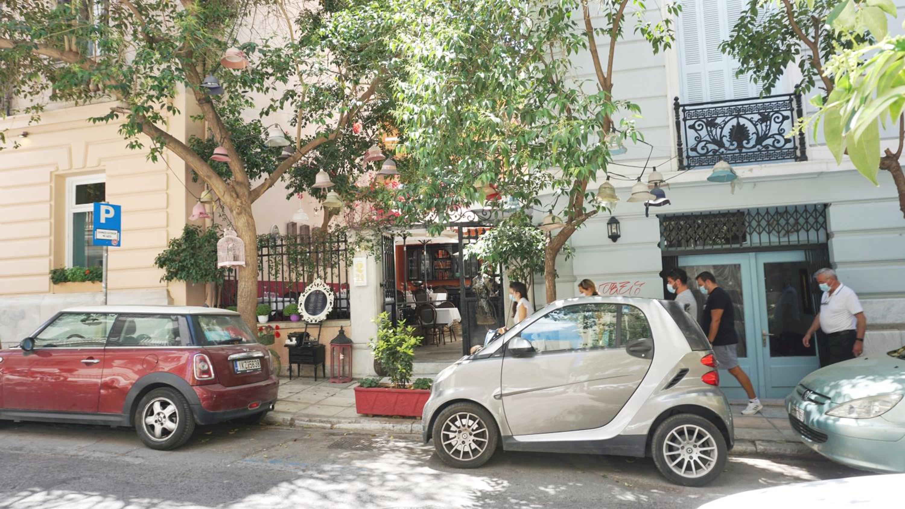 A few steps away from Syntagma and Plaka by Athenian Homes
