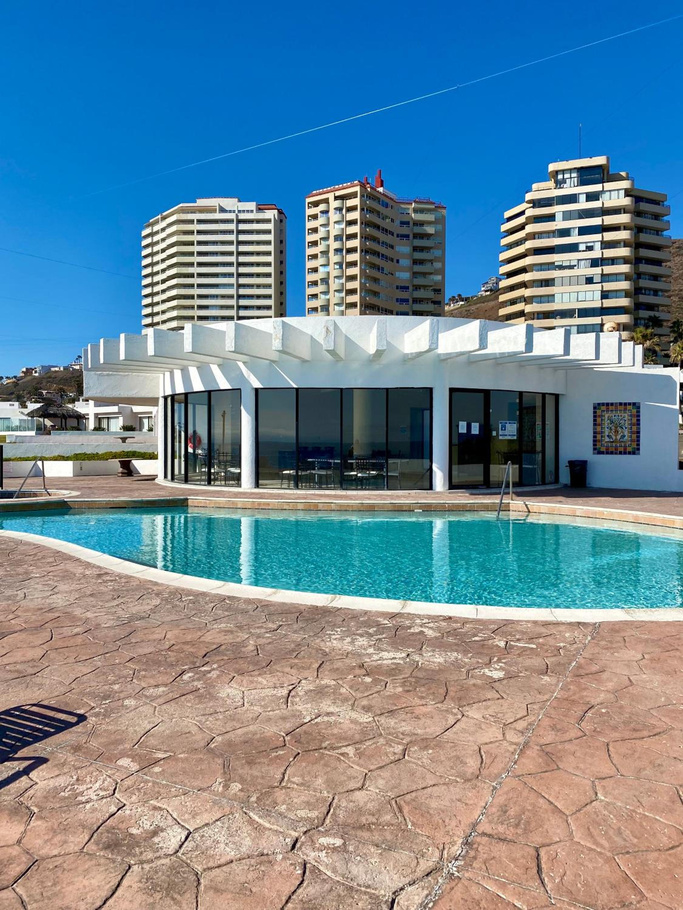 Photo 33