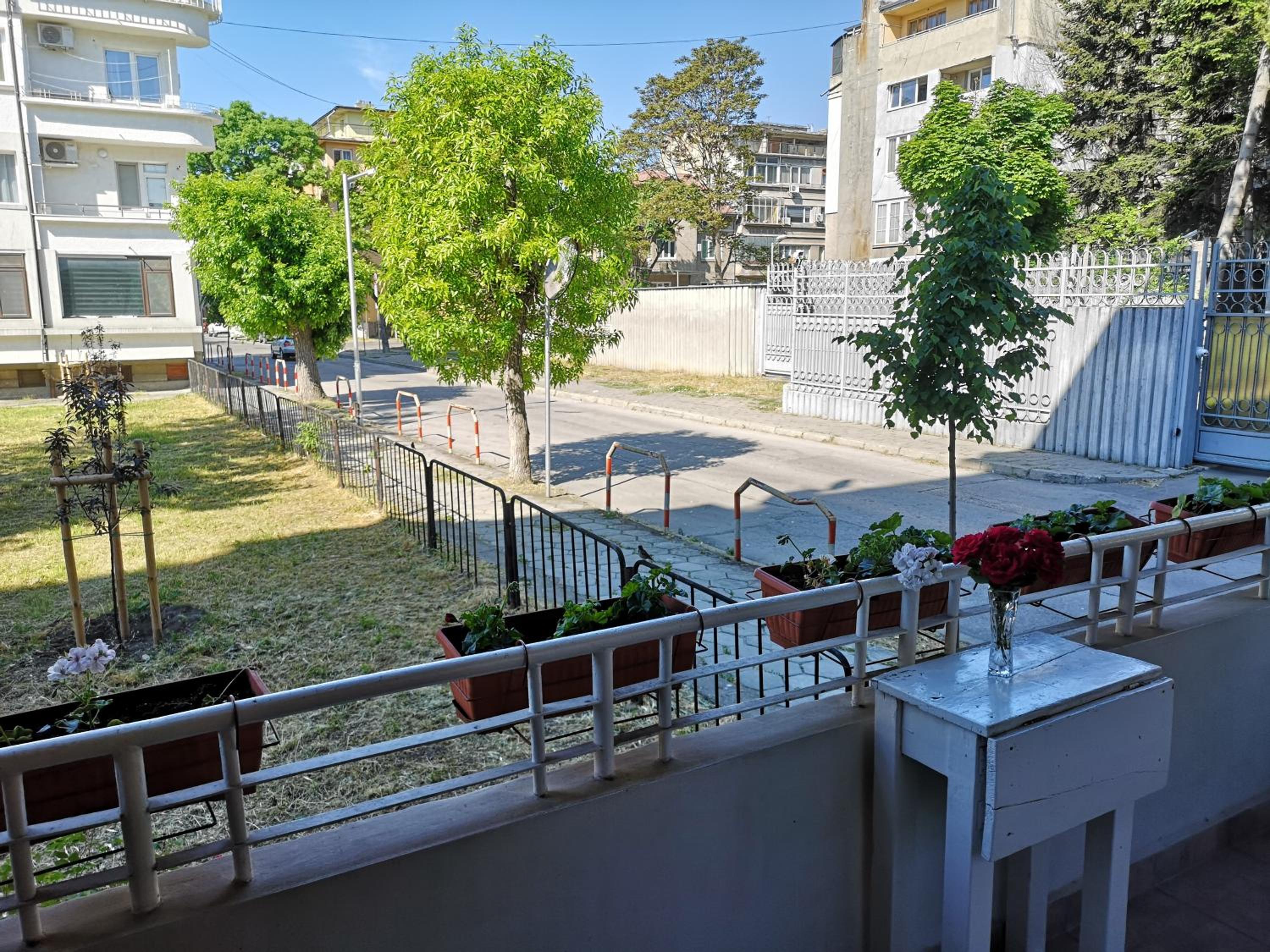 Central Varna Apartment - Lets4Holiday view 3