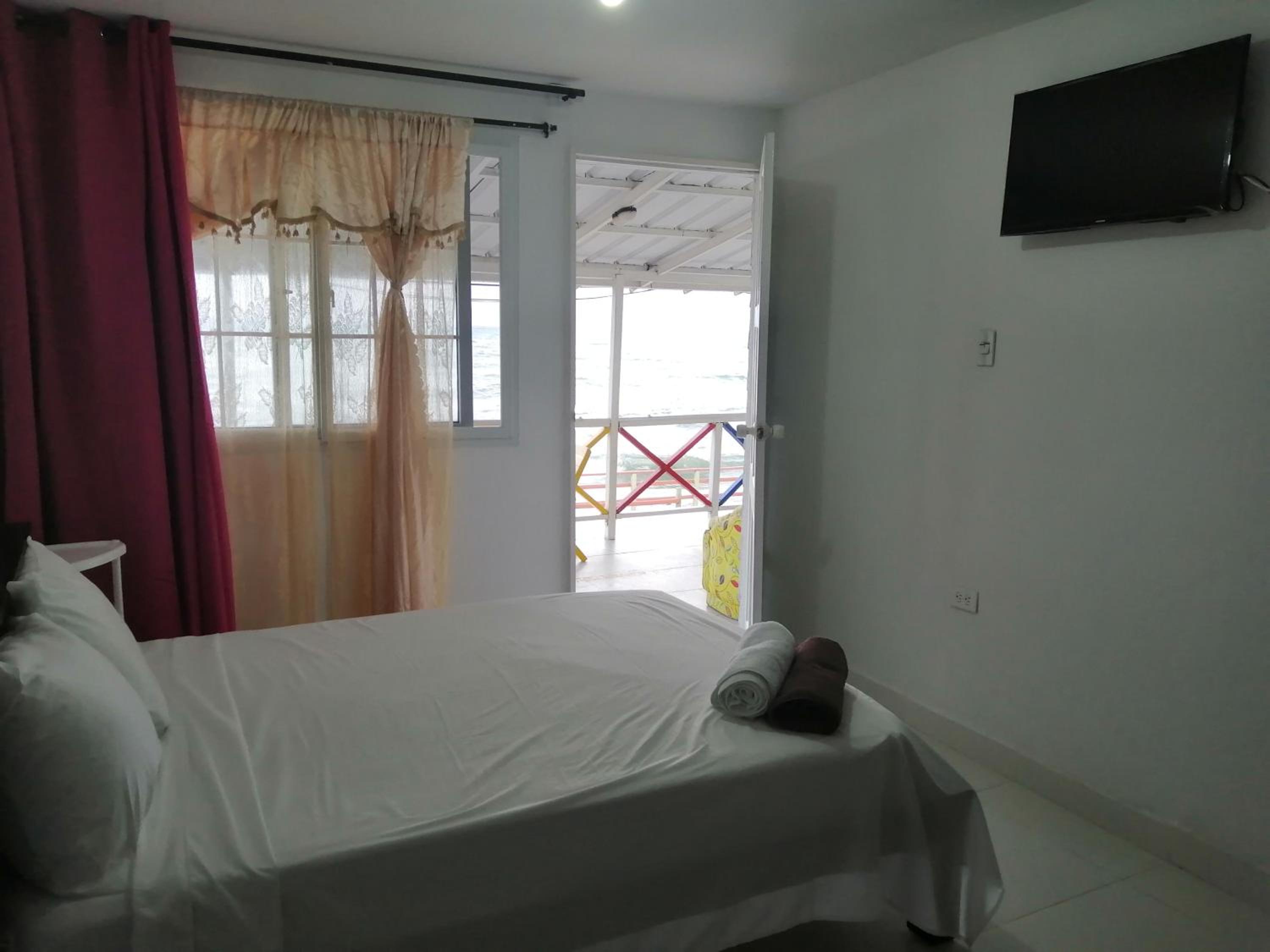 Inn Skyline Hostel