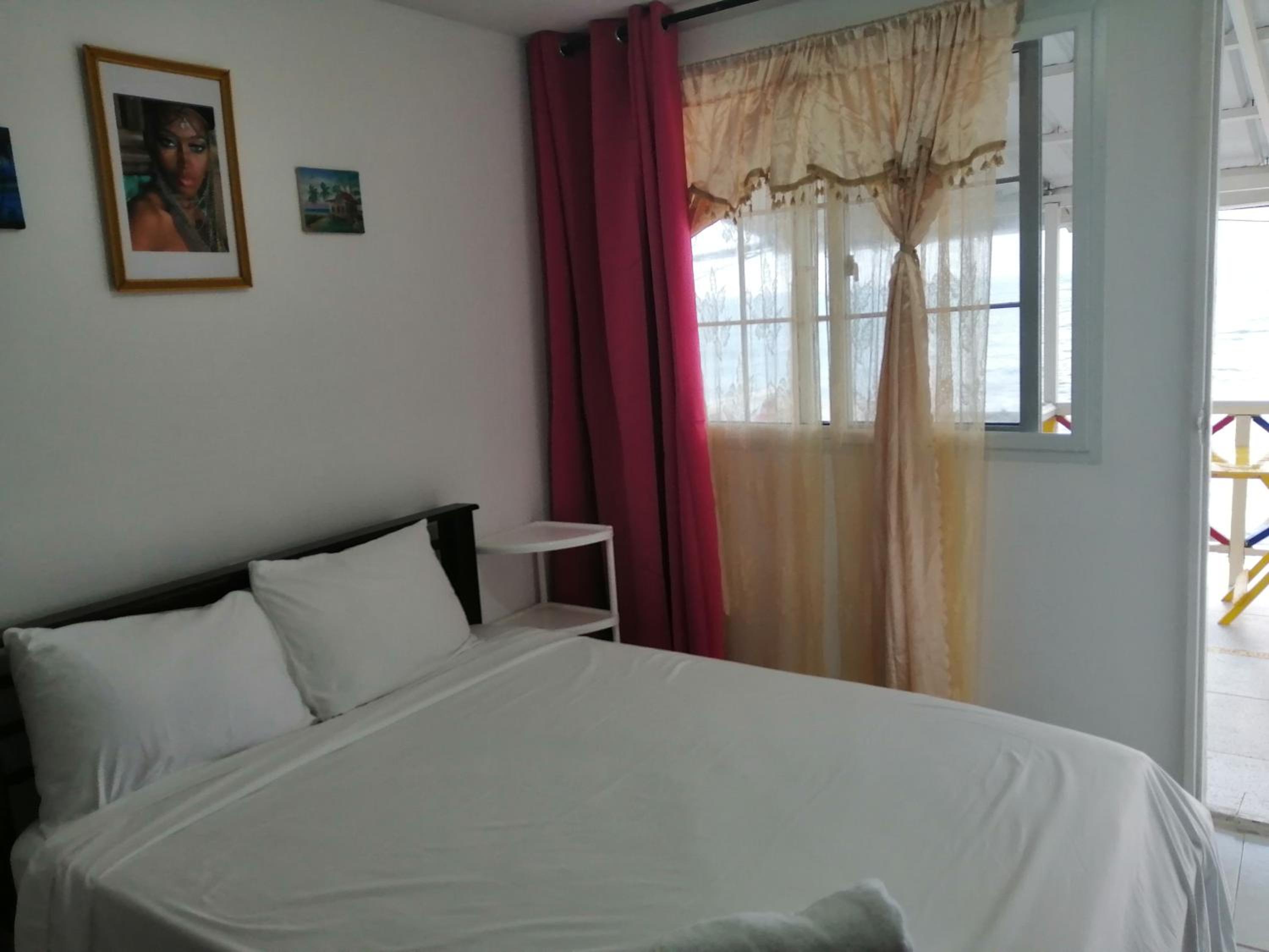 Inn Skyline Hostel