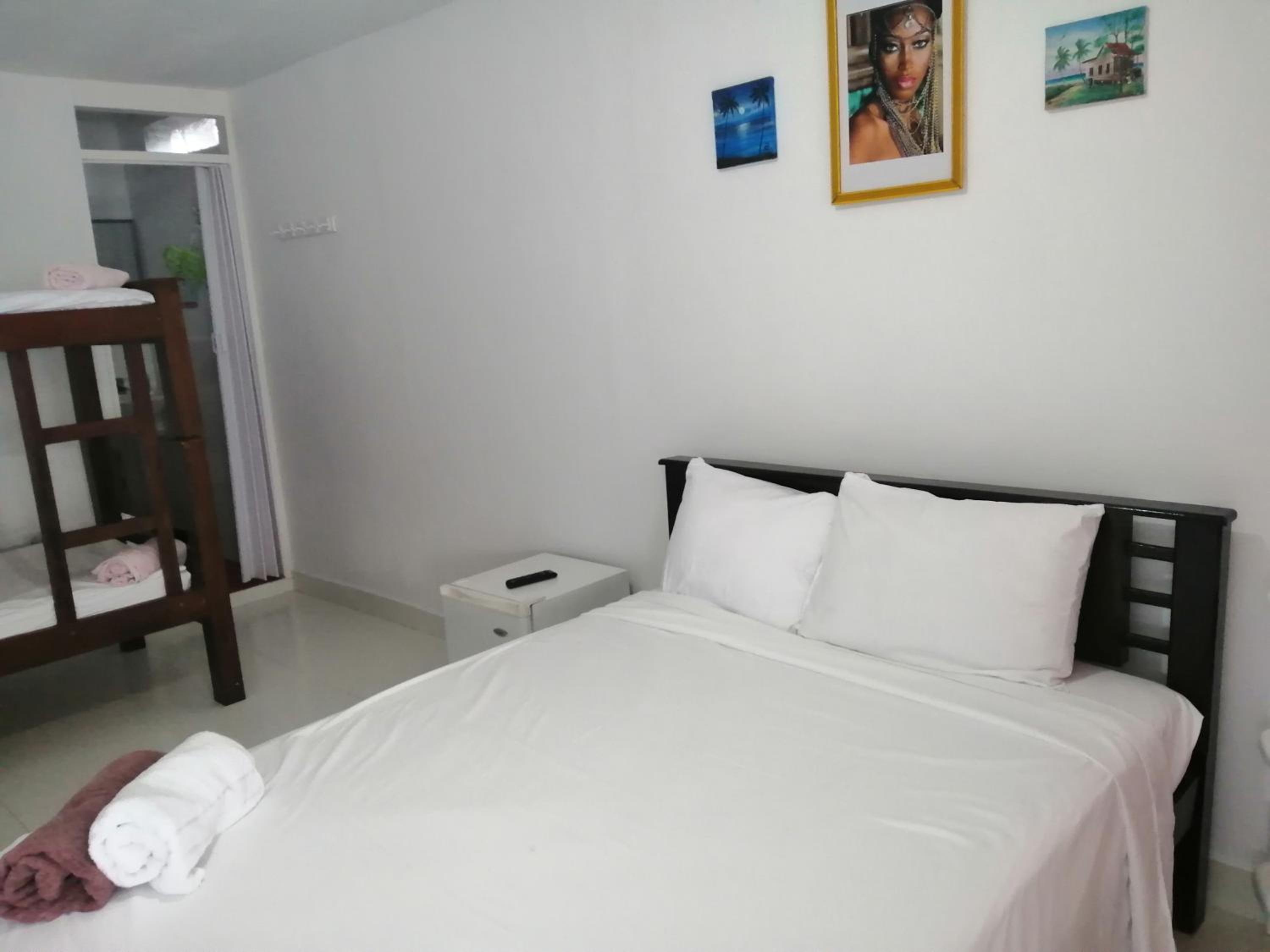 Inn Skyline Hostel