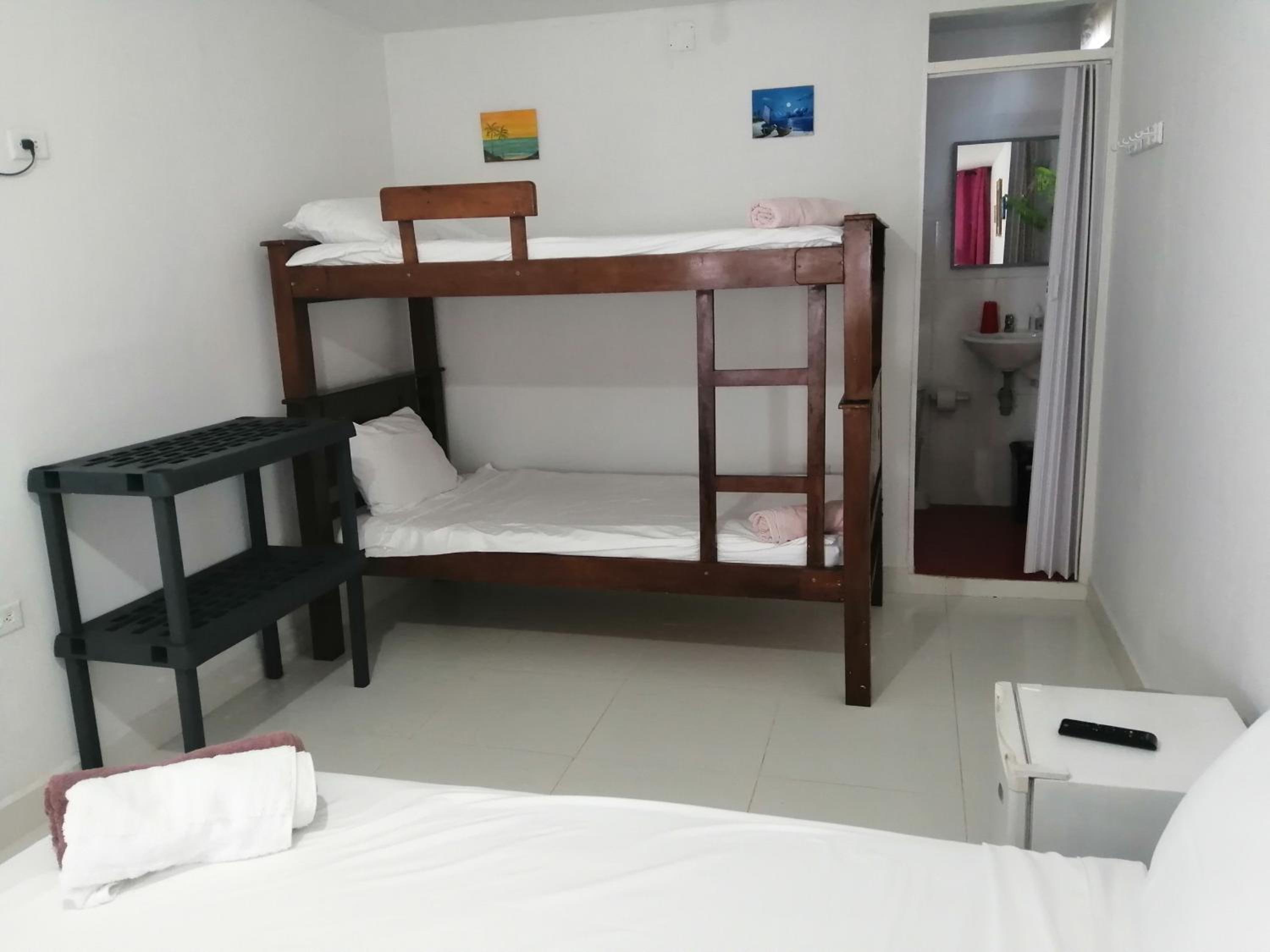 Inn Skyline Hostel
