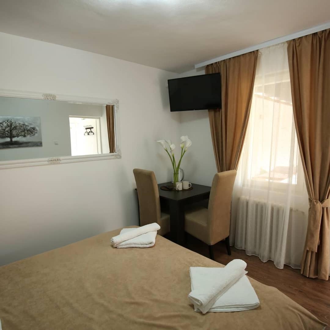 Apartments & Dream Rooms view 3