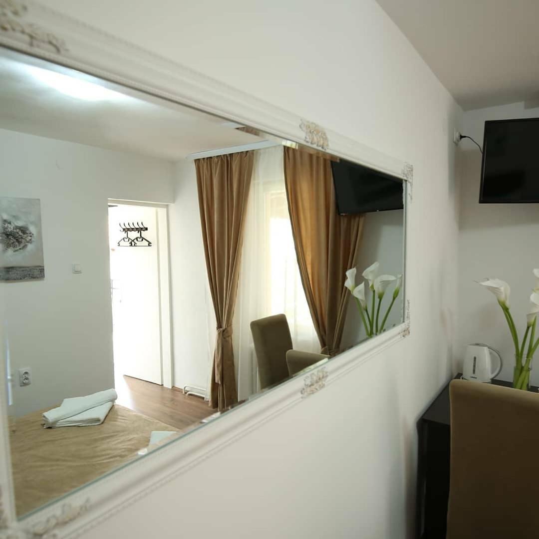 Apartments & Dream Rooms view 5