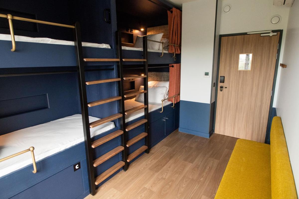 The People - Paris Nation - Hostel 11