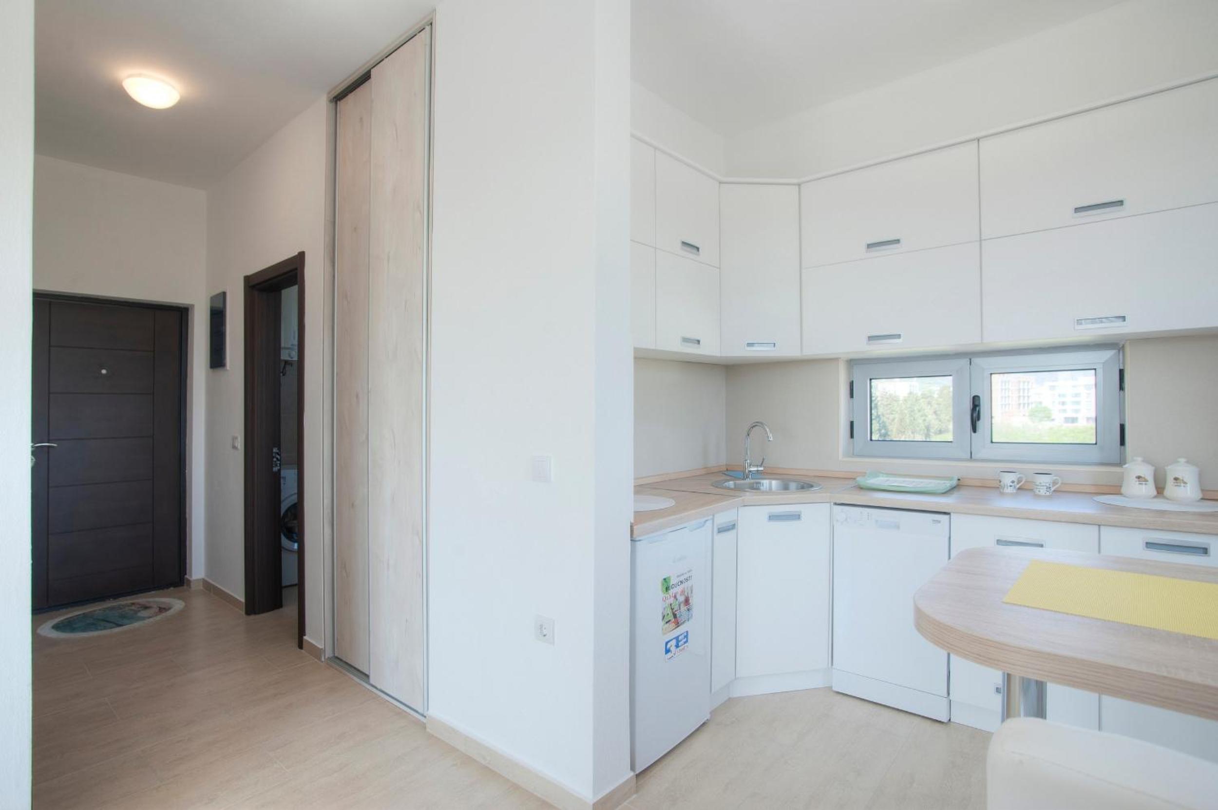 Premium Lea Apartments view 4