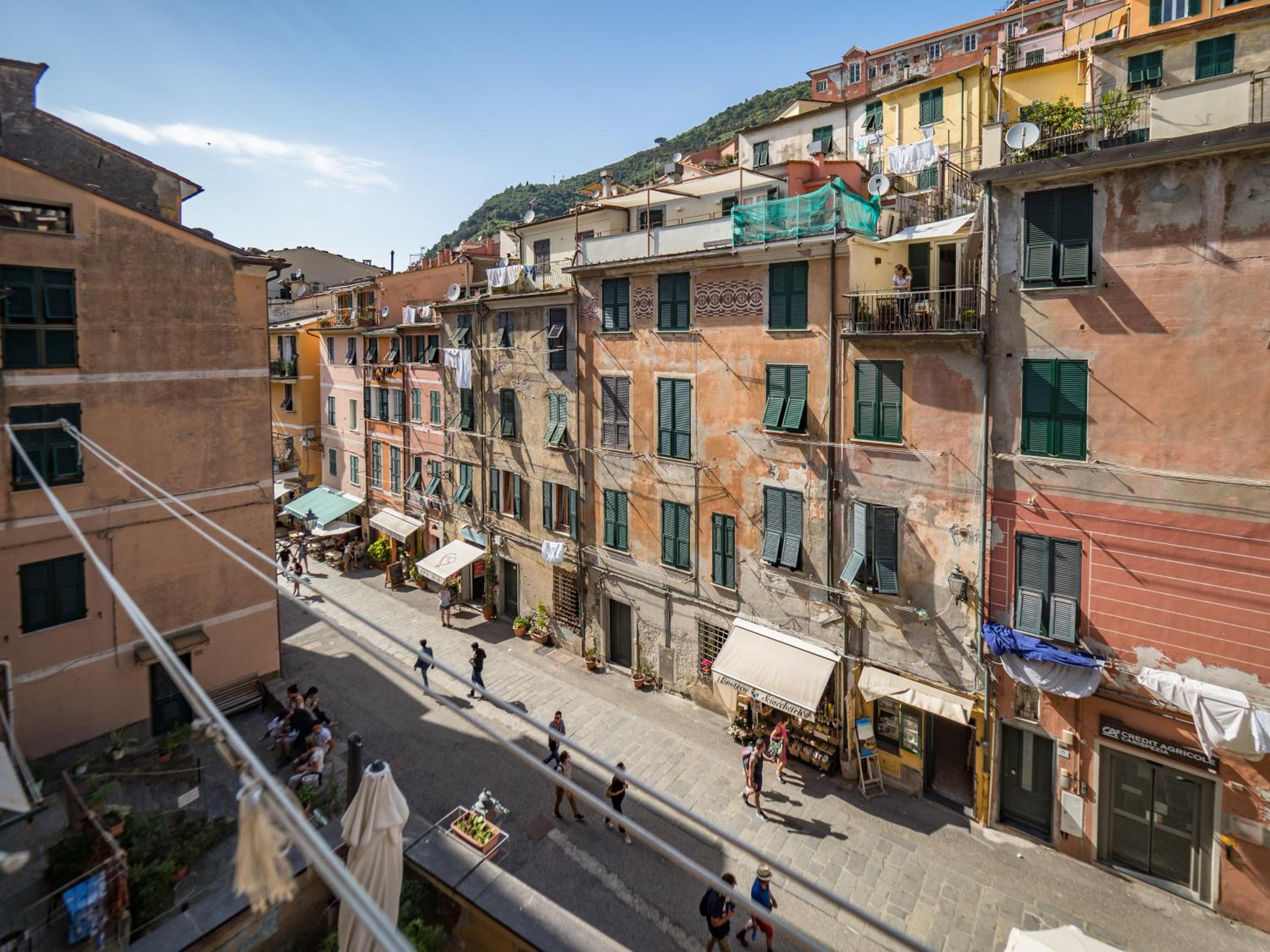 Nonna Rosetta Traditional Studio view 4