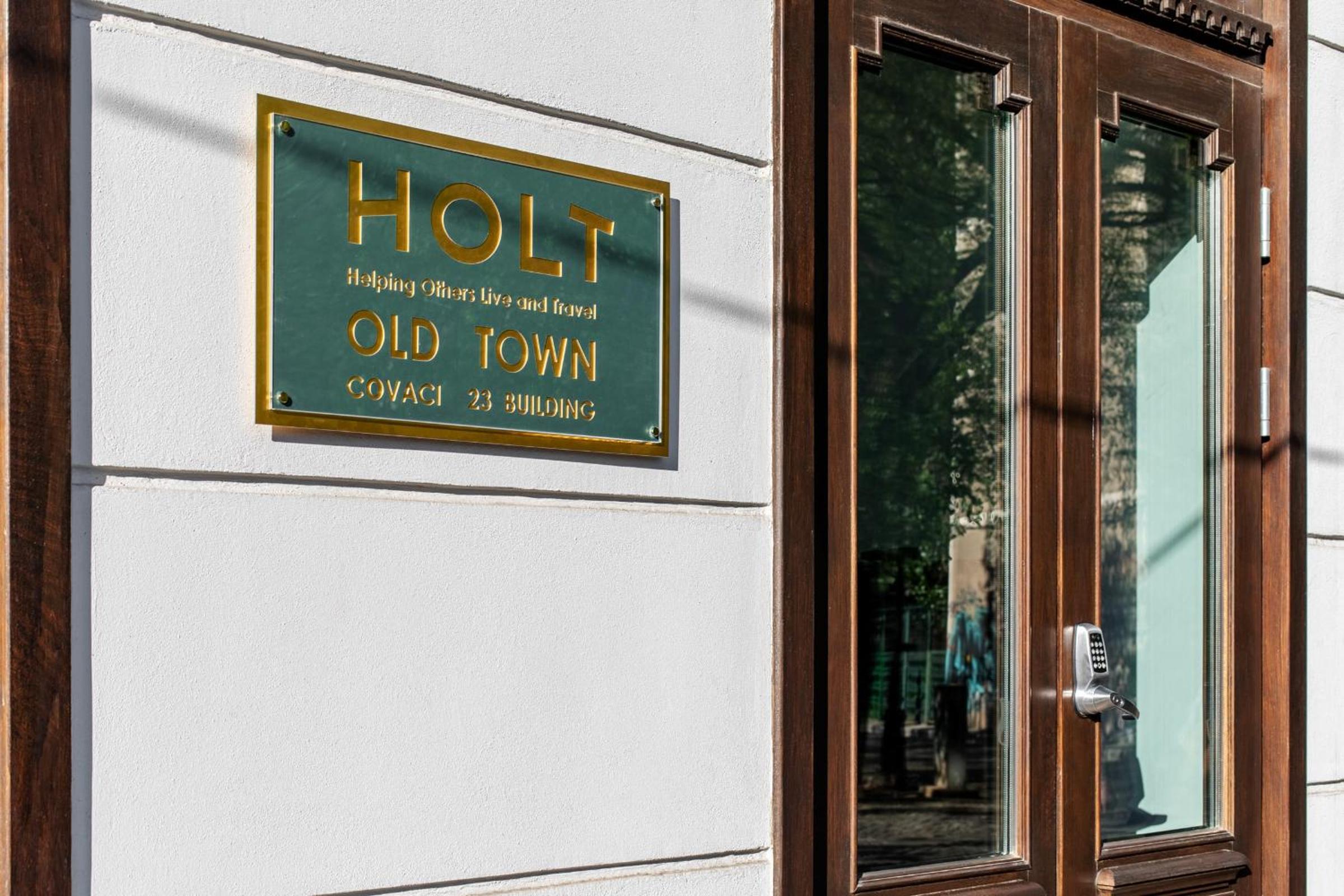 HOLT Old Town One Bedroom Apartments