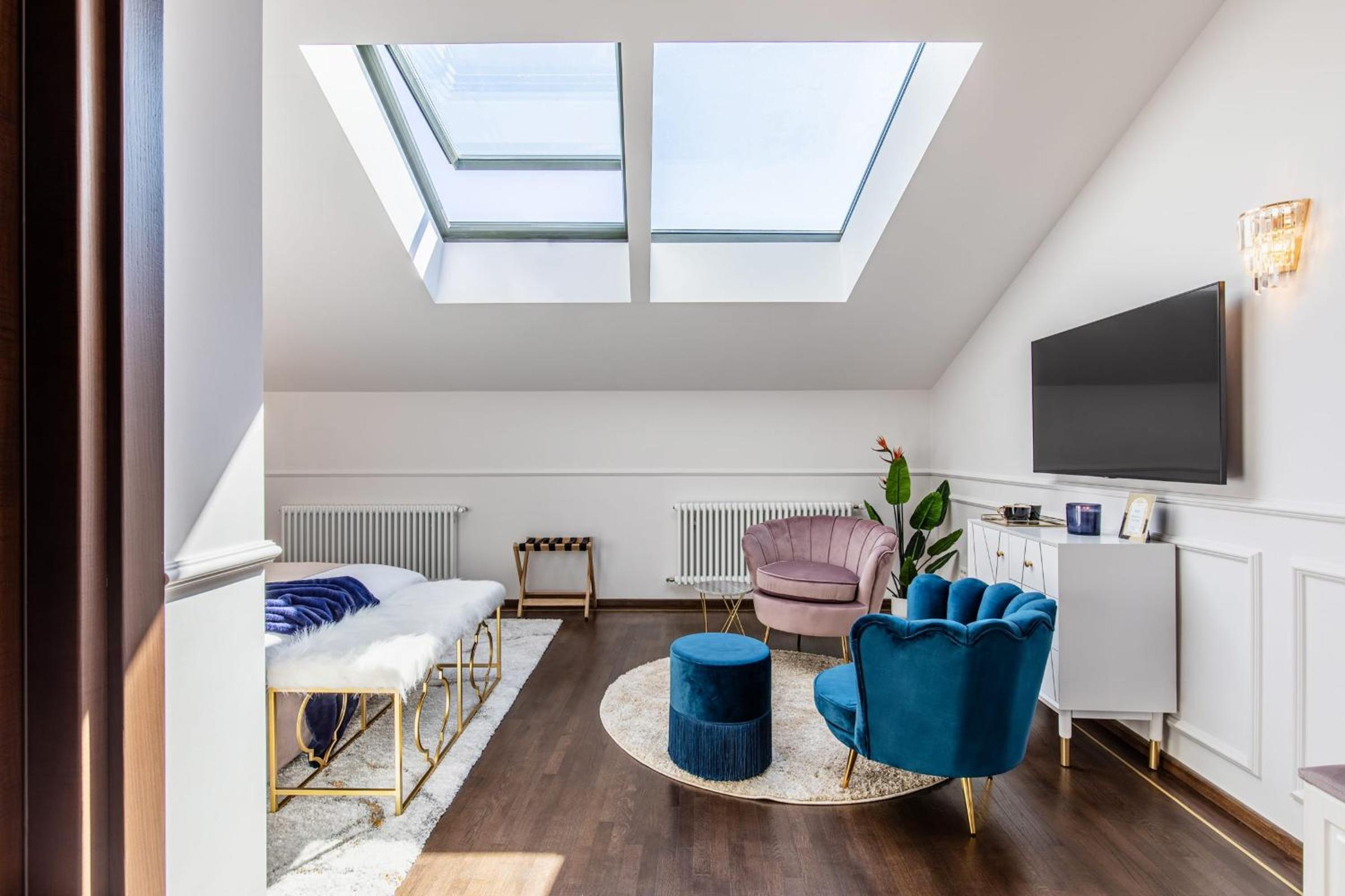 HOLT Old Town One Bedroom Apartments