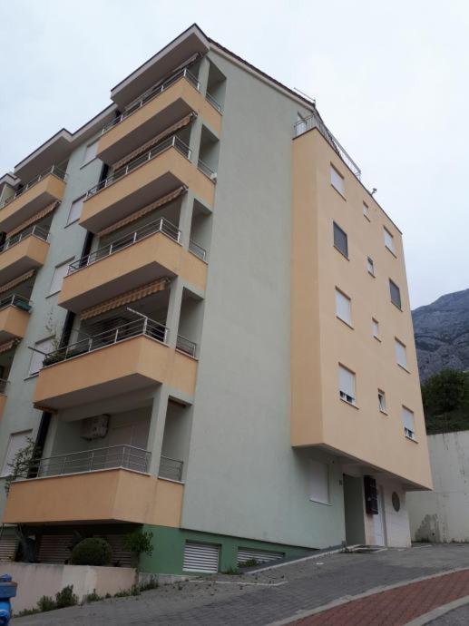 Apartment Vira