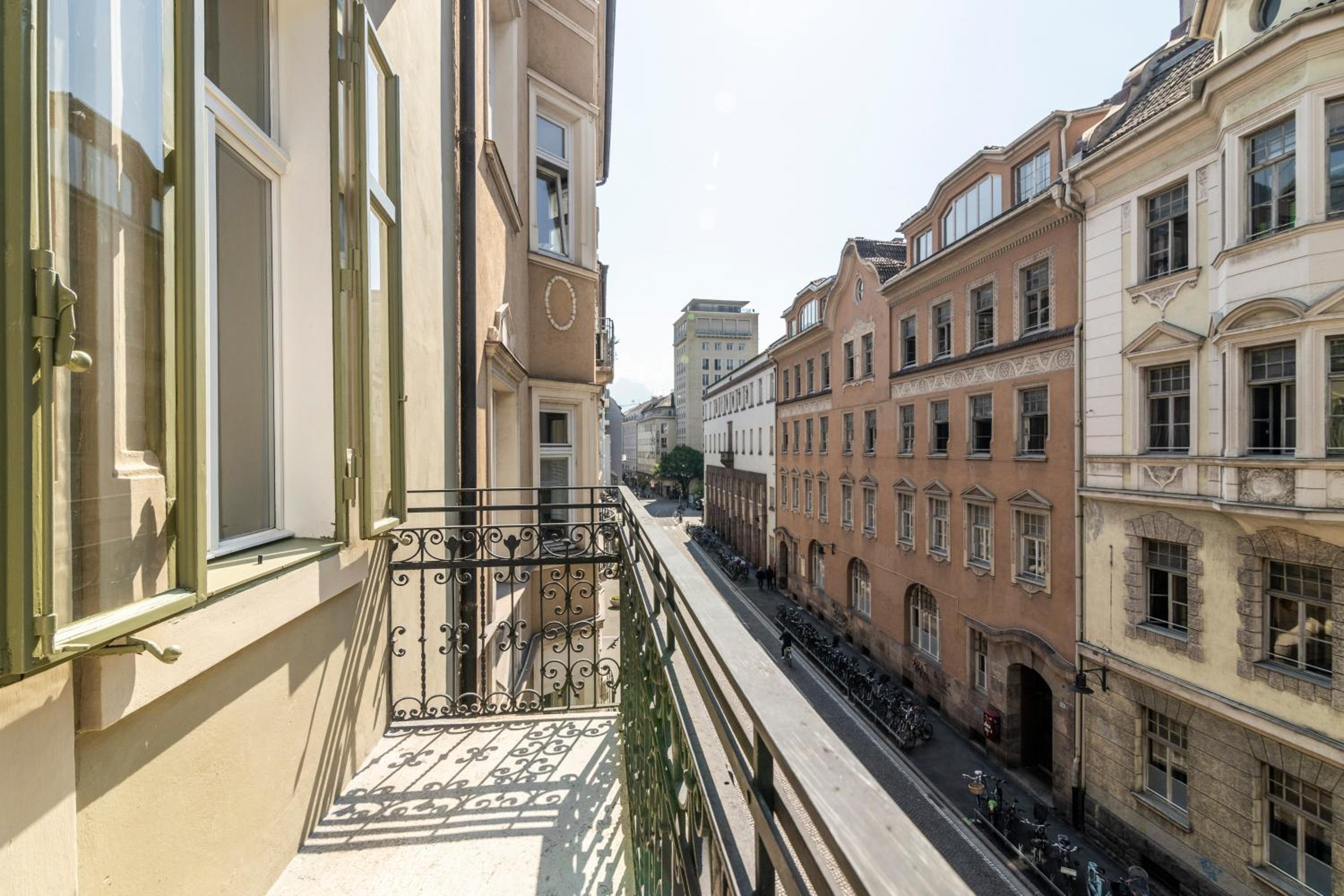 Stay COOPER l Laurenz view 3