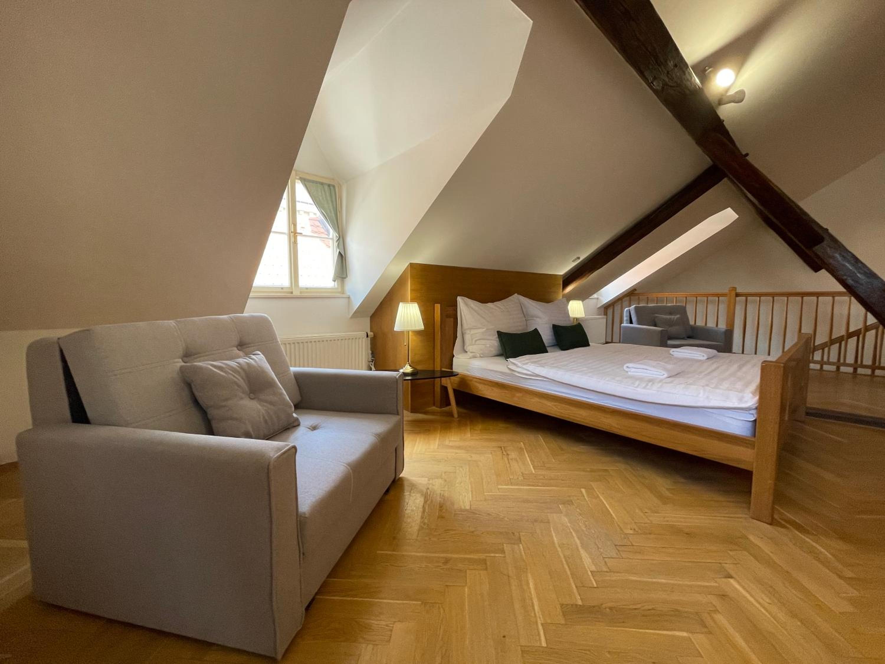 White Swan Boutique Apartments