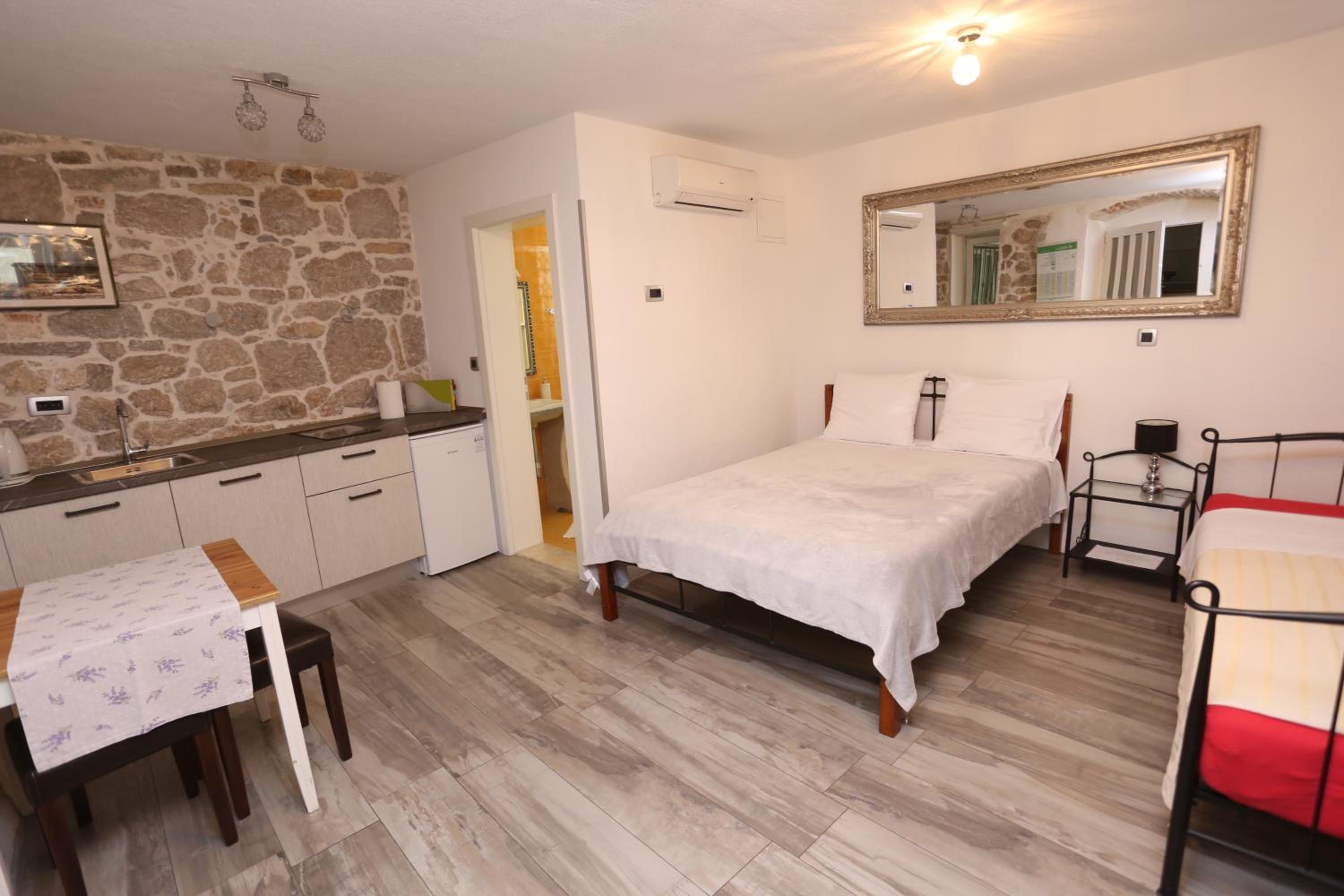 Apartments Nikolla
