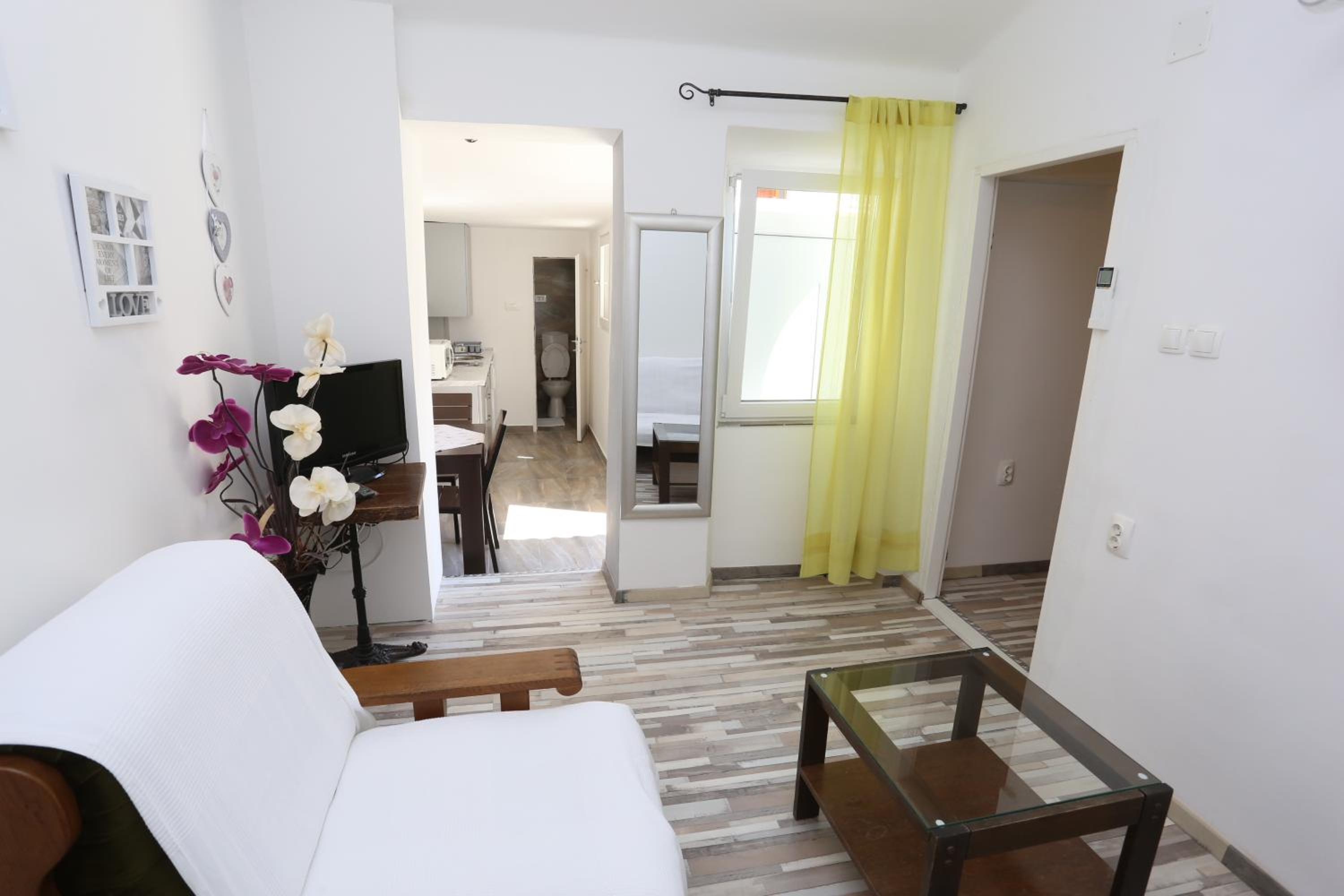 Apartments Nikolla