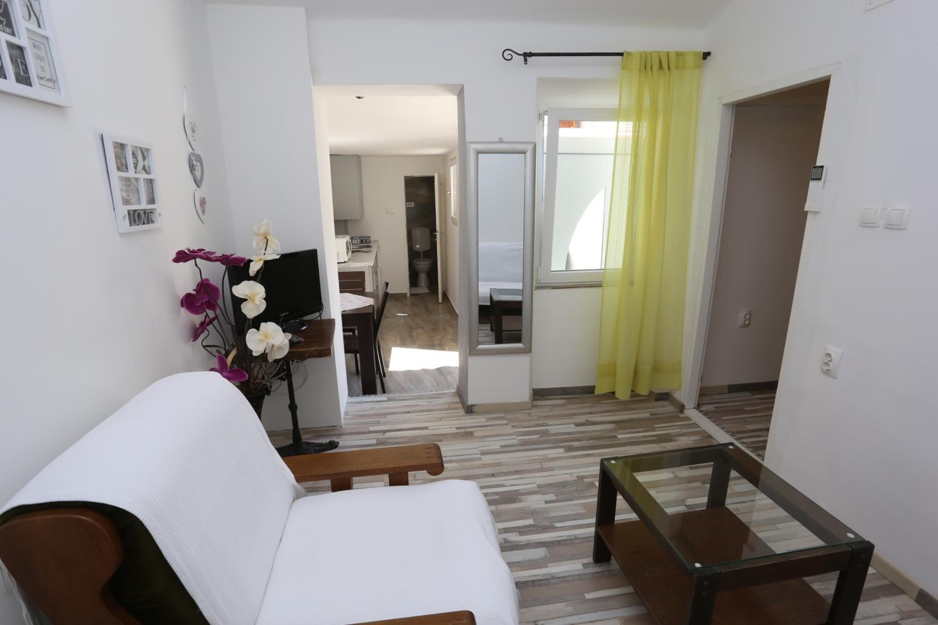 Apartments Nikolla