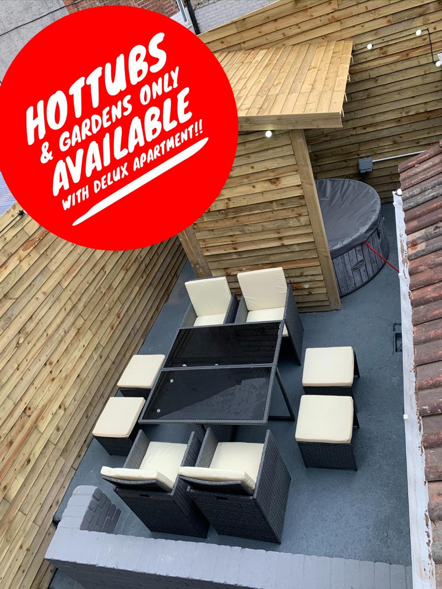 Albert Hottub & Jacuzzi Apartments view 5