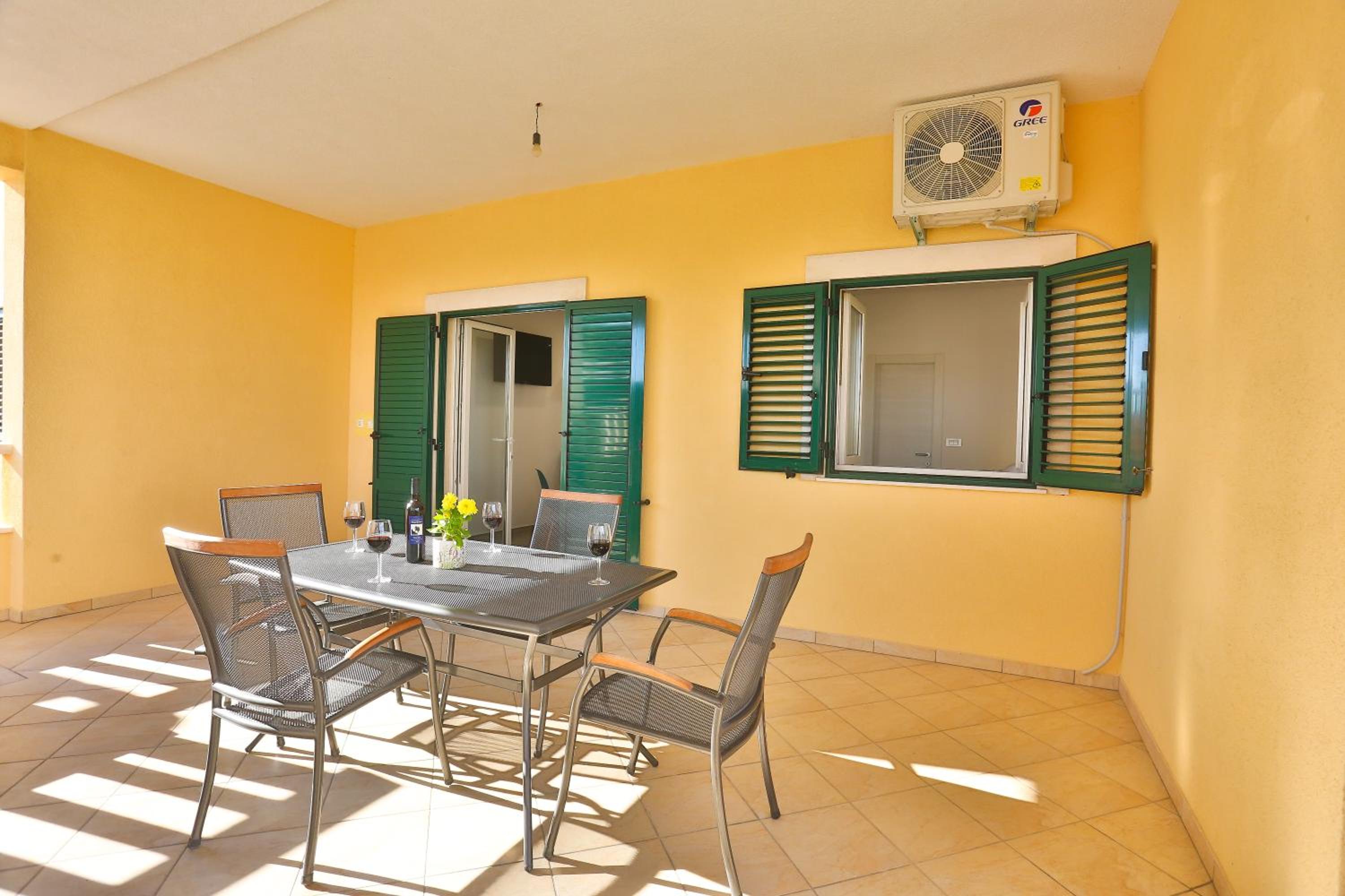 Apartments Maris