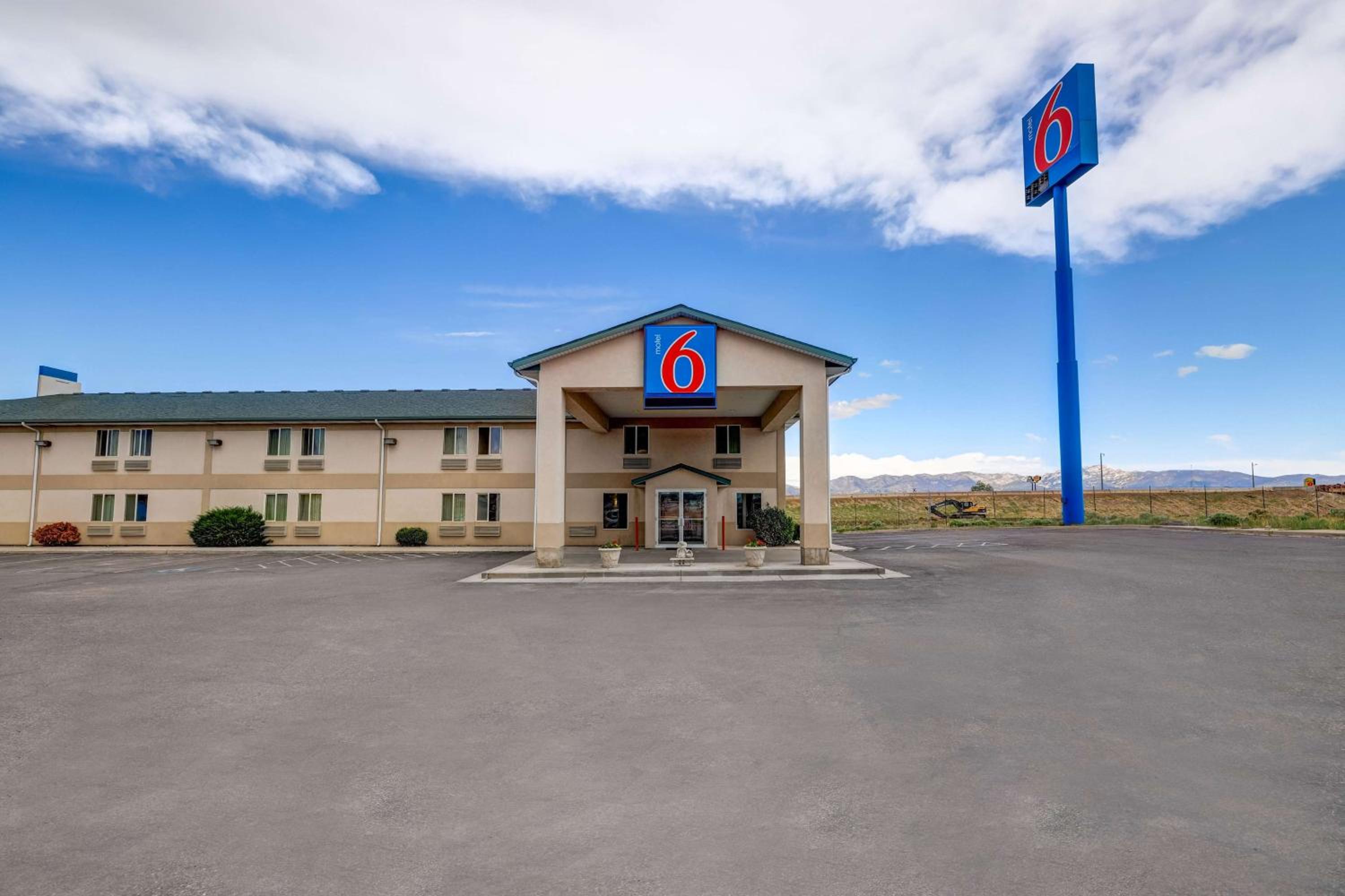 Motel 6-Beaver, UT view 2