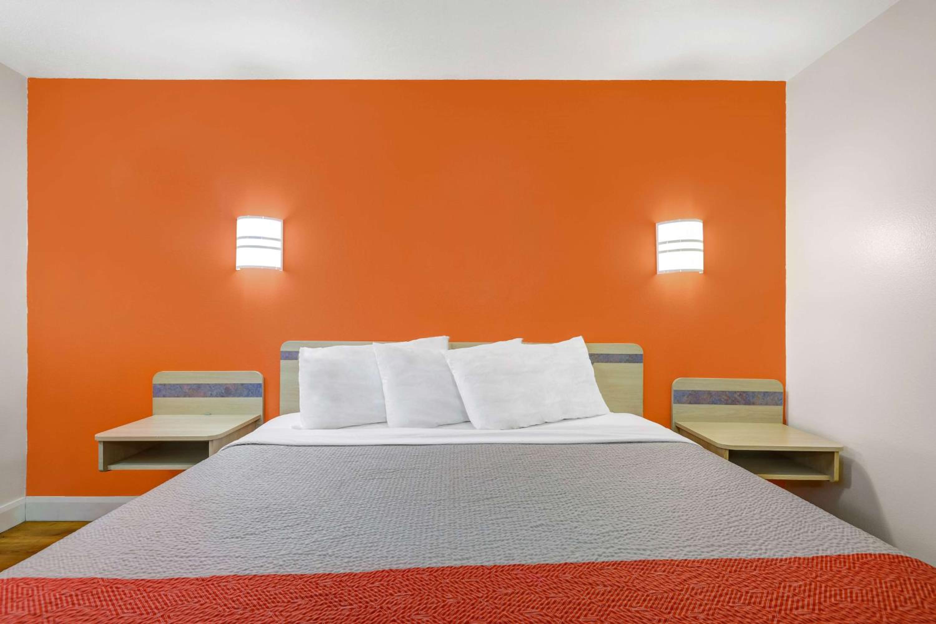 Beaver Vacations - Motel 6-Beaver, UT - Property Image 2