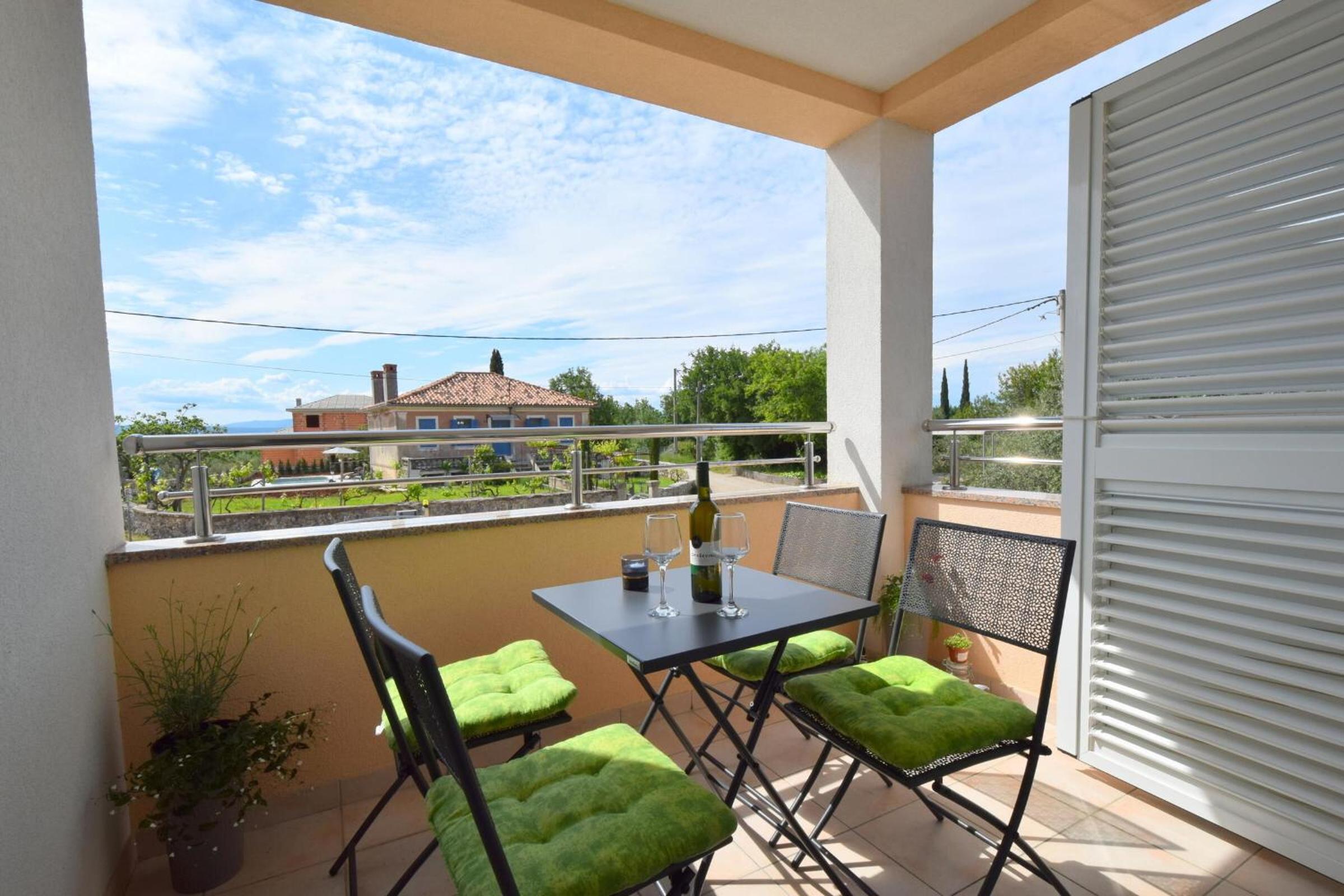 Apartment Gem view 4
