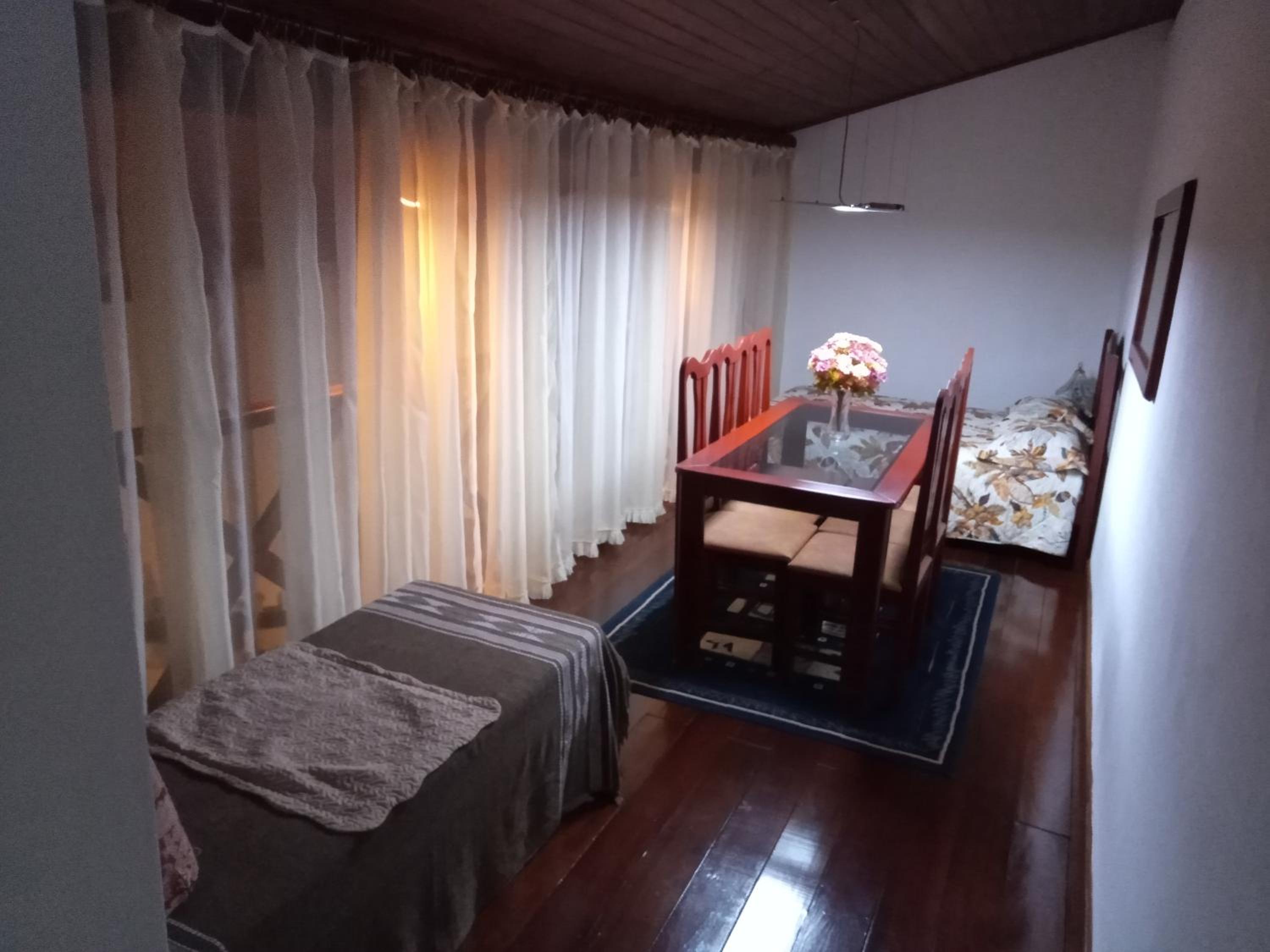Mansão Adonai nas Cachoeiras de Penedo