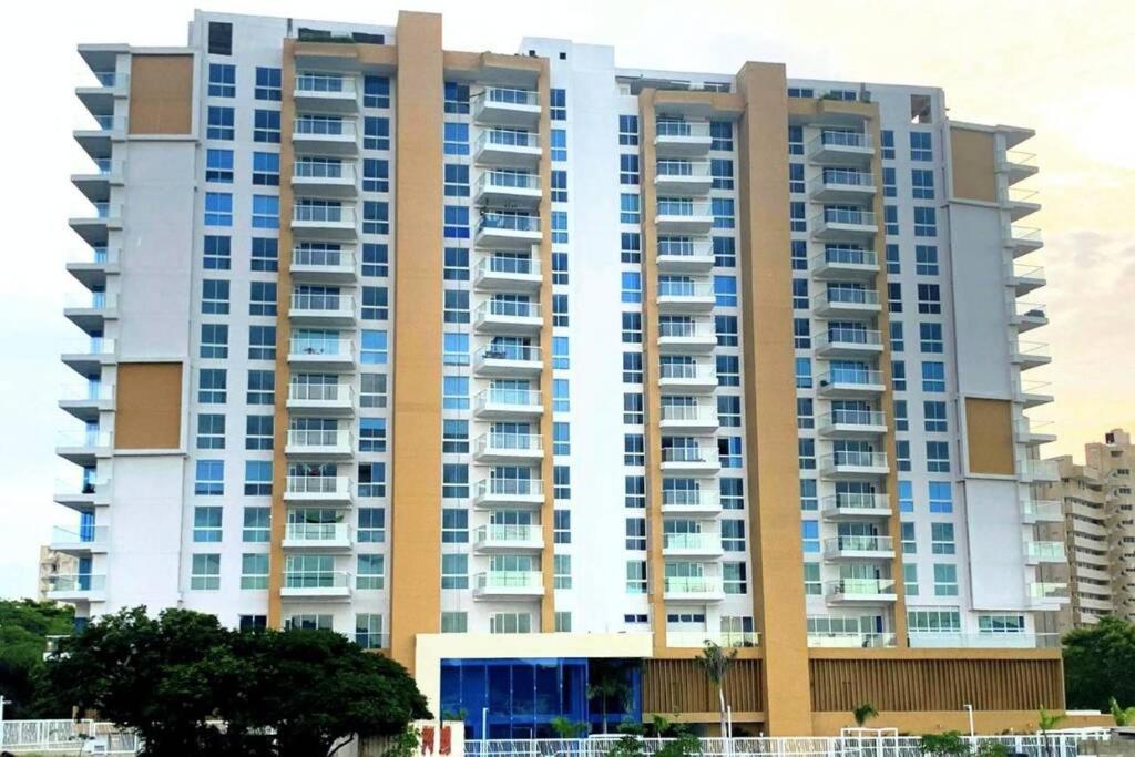 Magnífico apartamento, Santa Marta sector Irotama