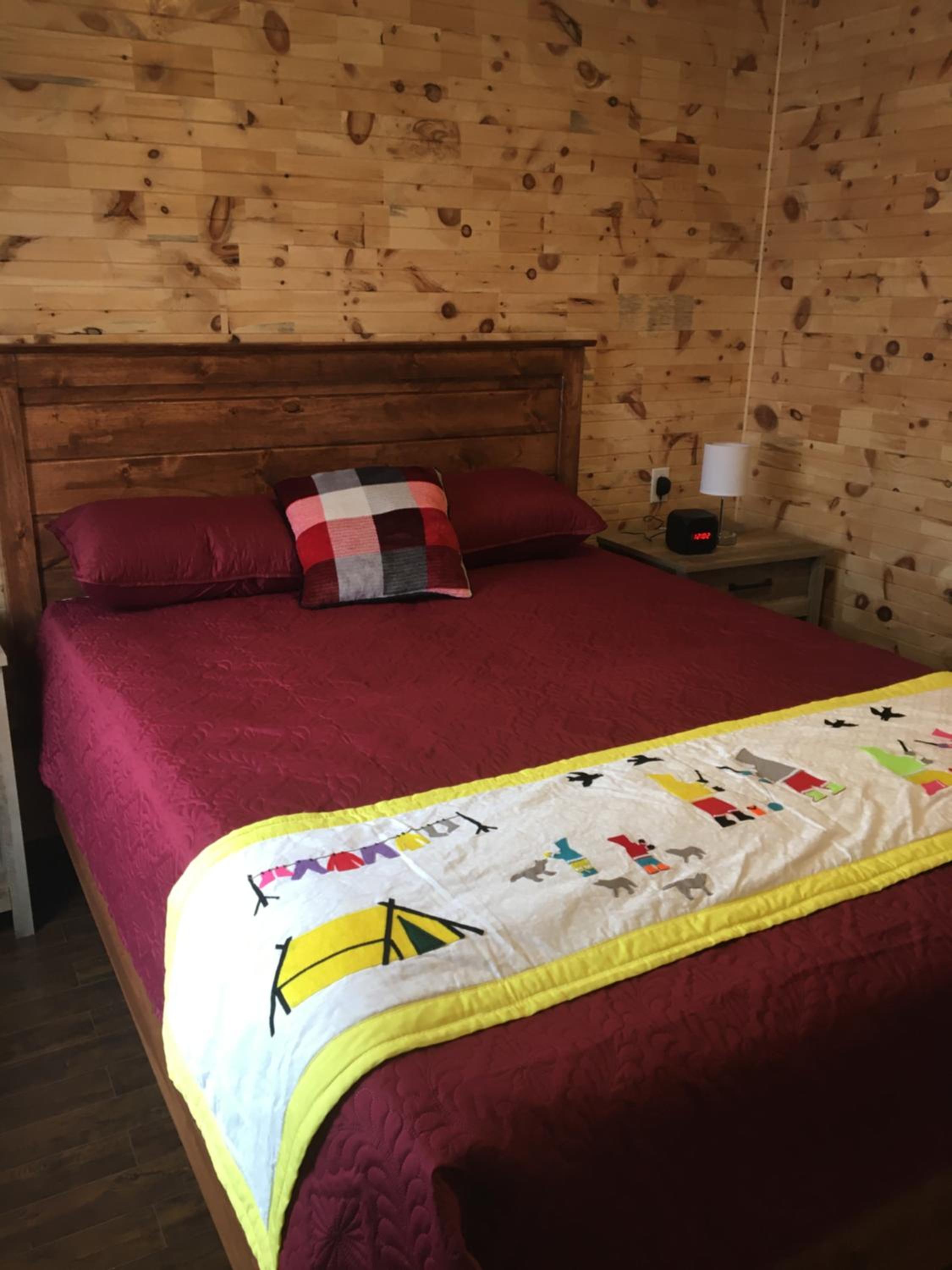 Raleigh Rooms & Taylor's Crafts