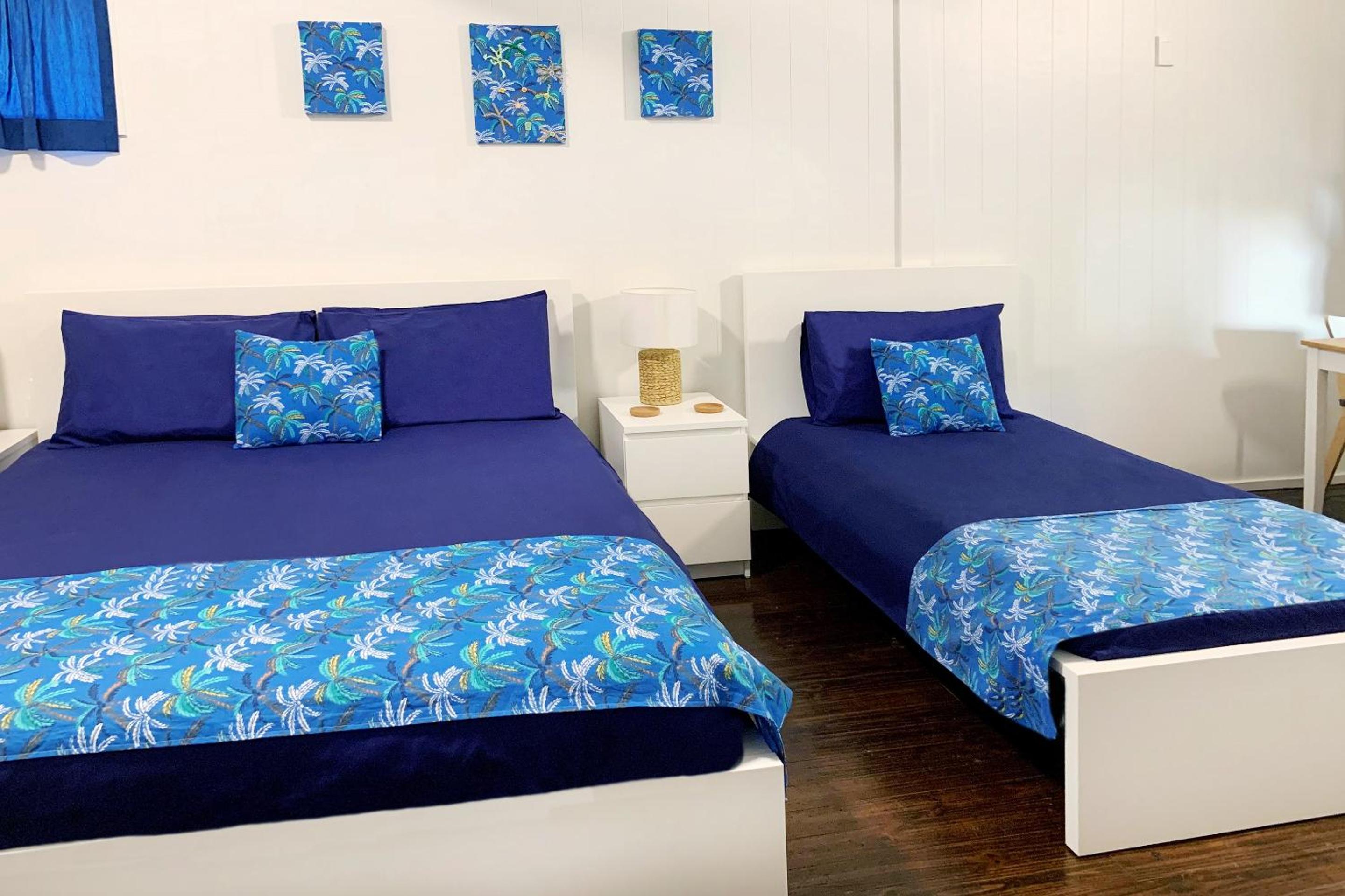 Airlie Beach Magnums - Adults Only