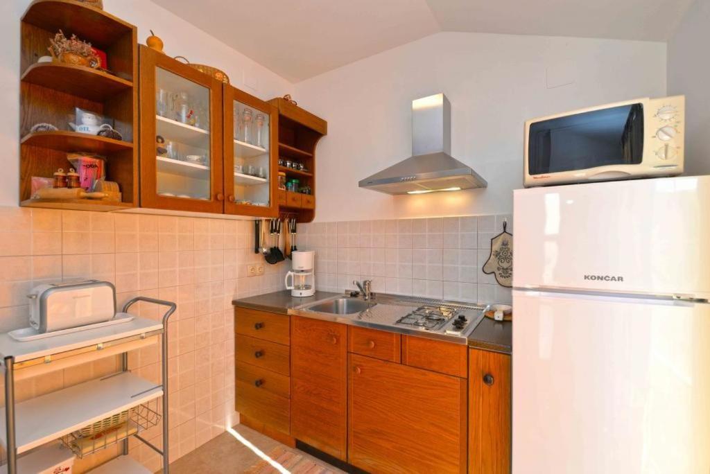 Apartment Pia Murter photo 4