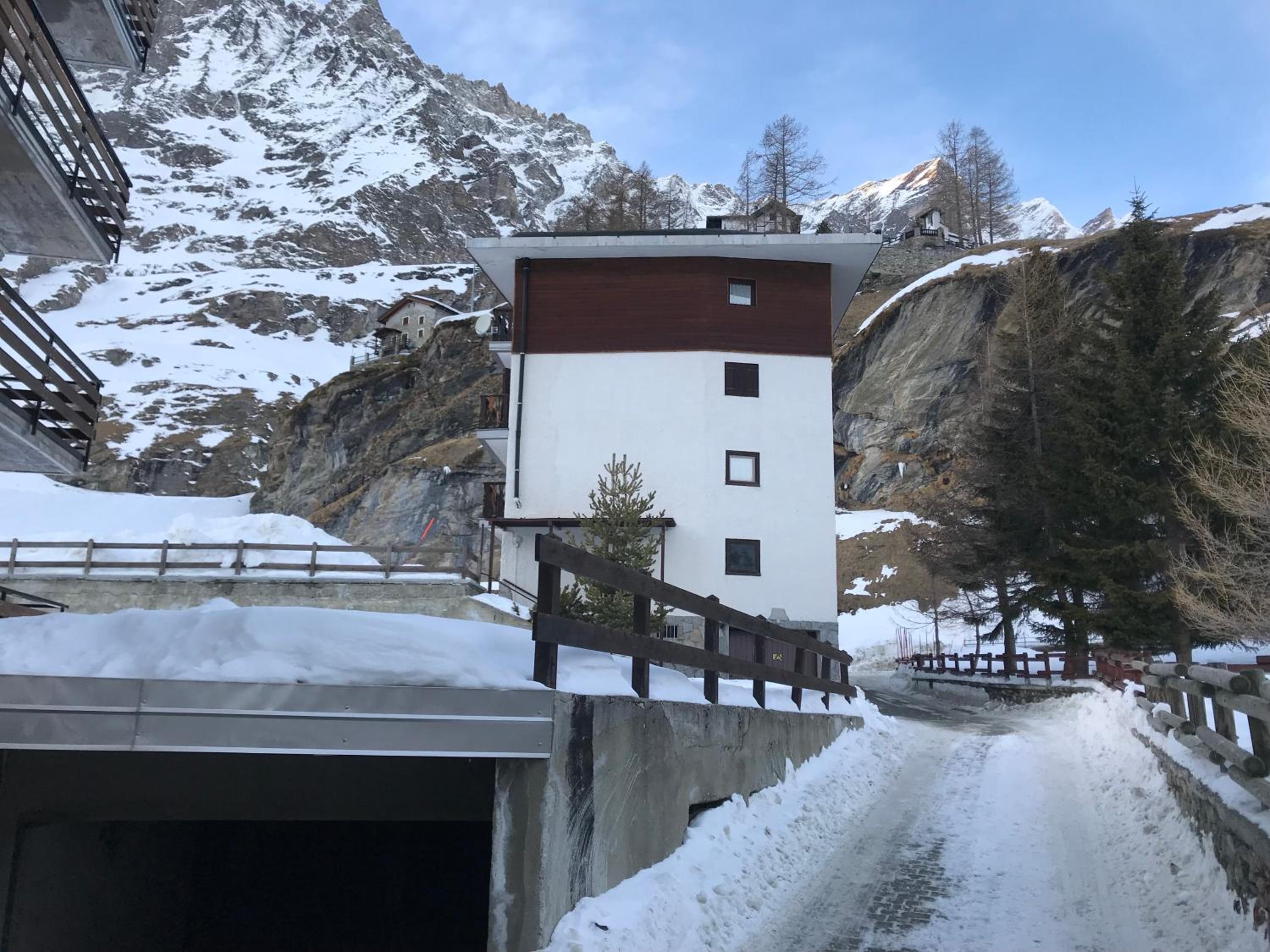 Chat des neiges - Cervinia view 3