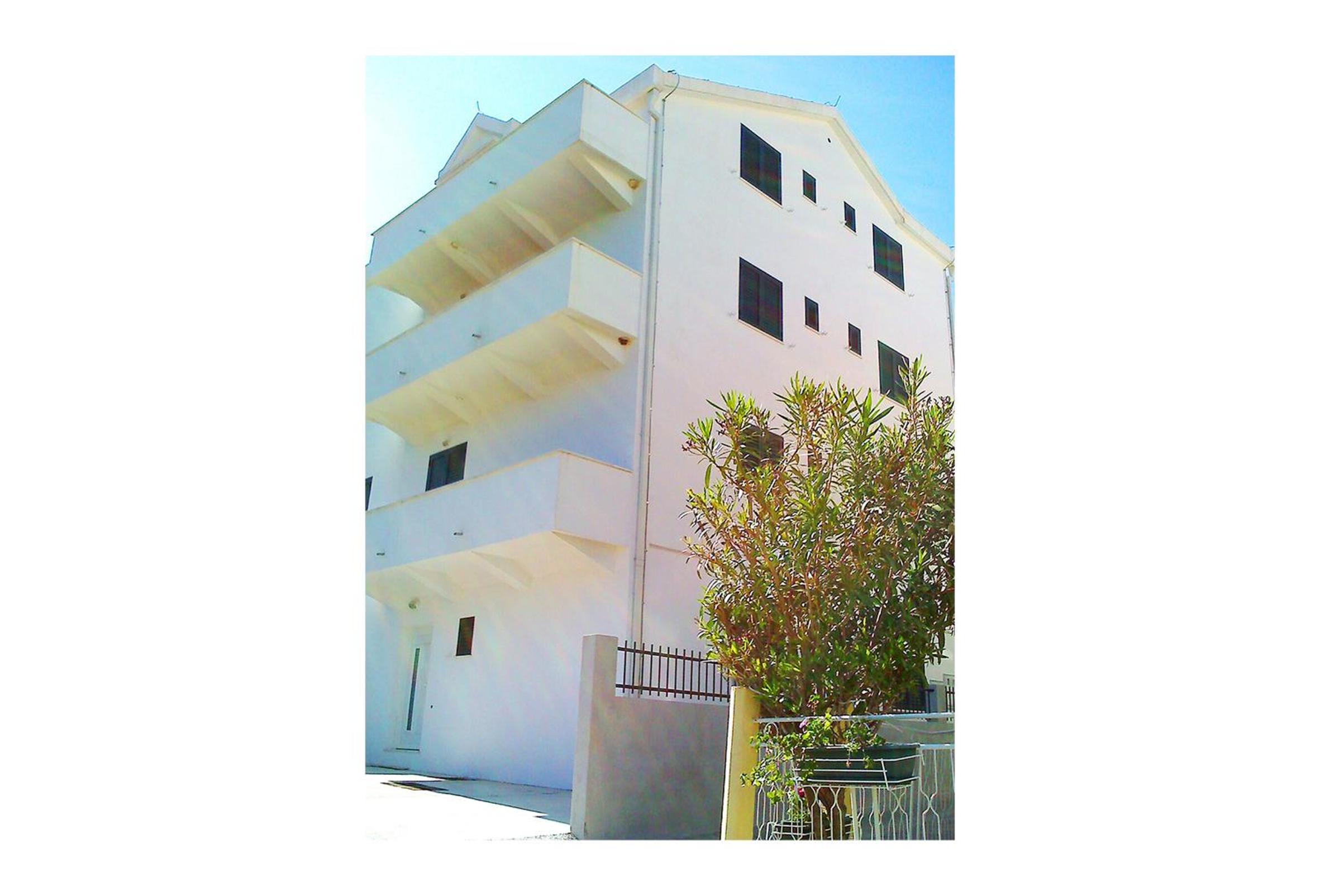 Hotel Guest House Sol - Image 1