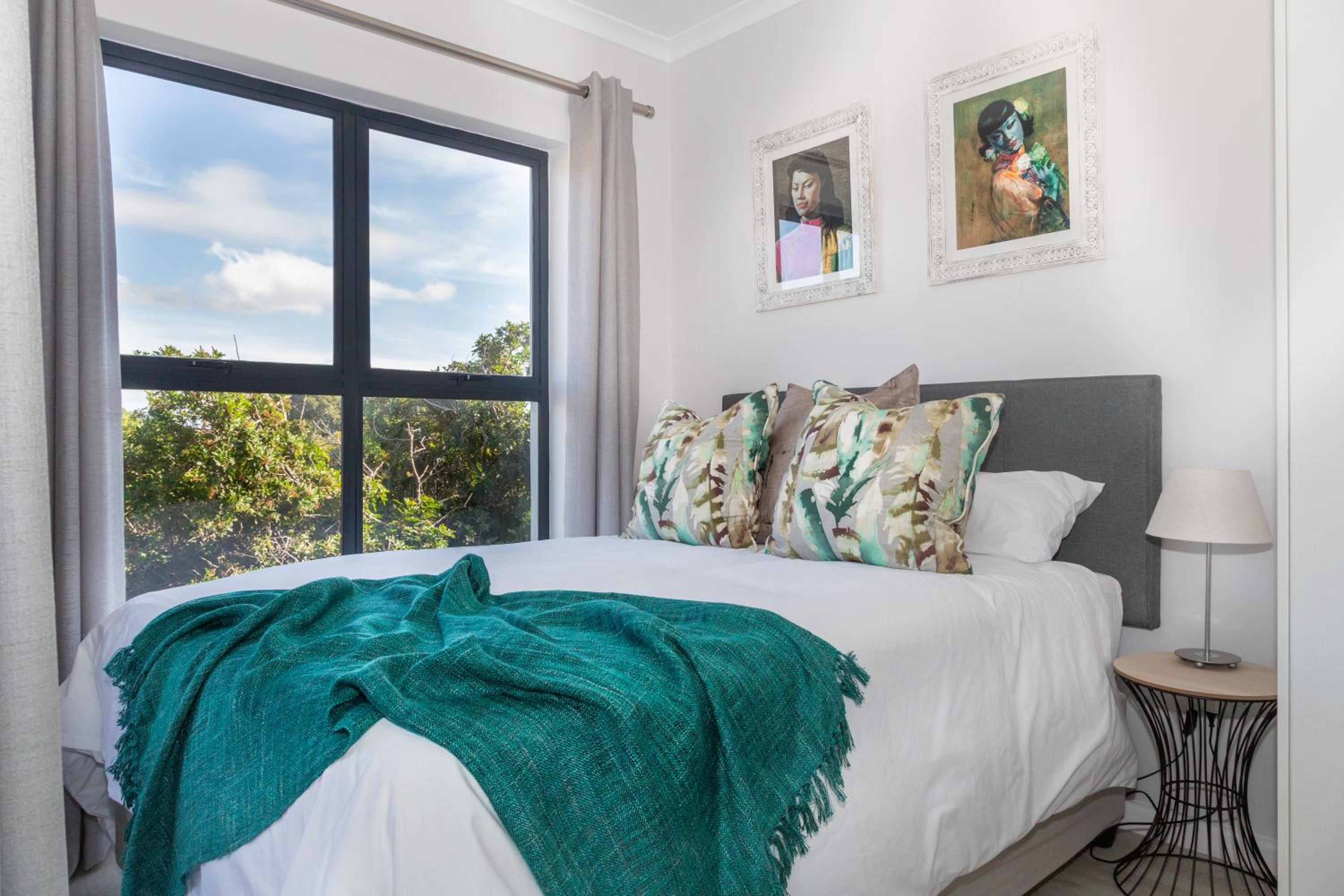 6 Atlantic Port - Cosy, modern 2-bedroom apartment - Blouberg view 4