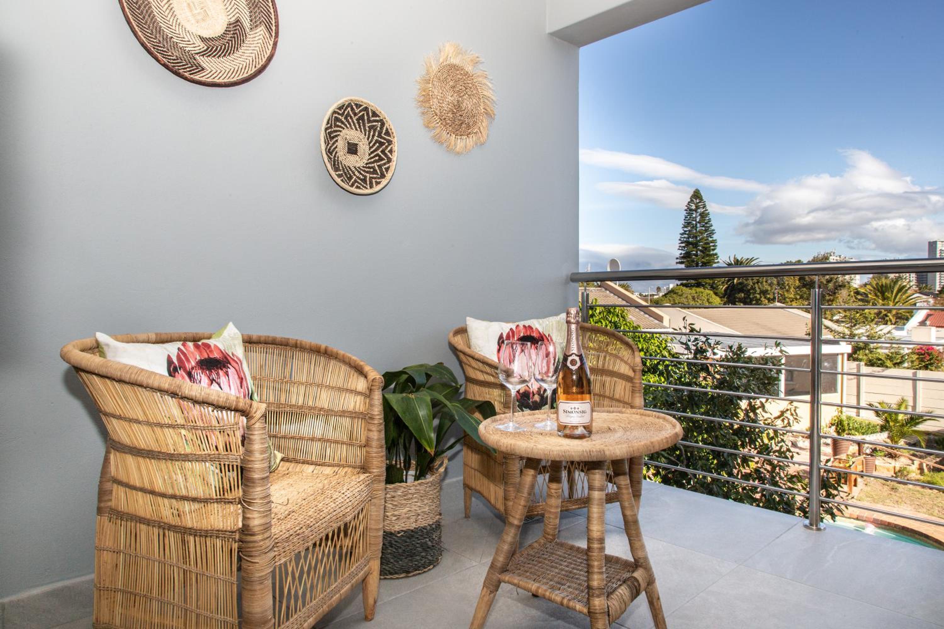 6 Atlantic Port - Cosy, modern 2-bedroom apartment - Blouberg view 5