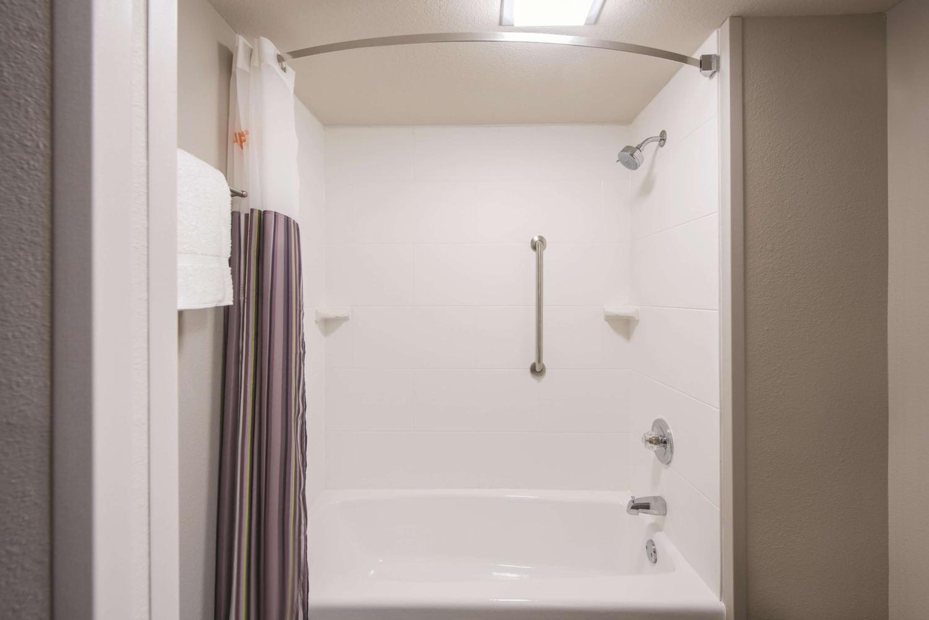 La Quinta by Wyndham Festus - St. Louis South - Property Image 23