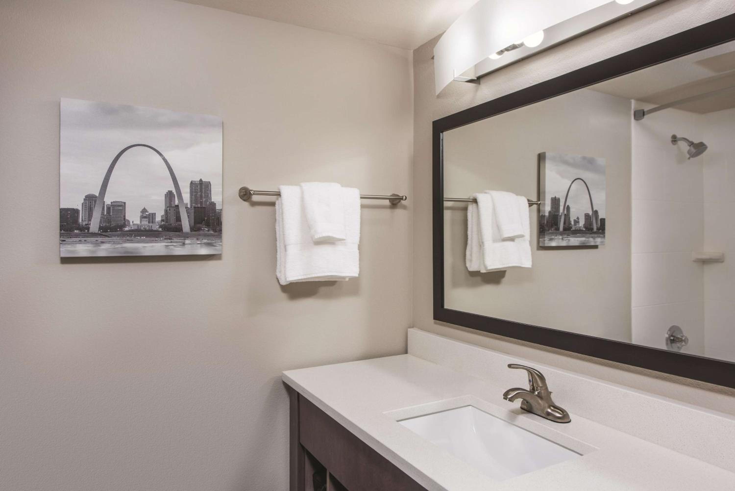 La Quinta by Wyndham Festus - St. Louis South - Property Image 22