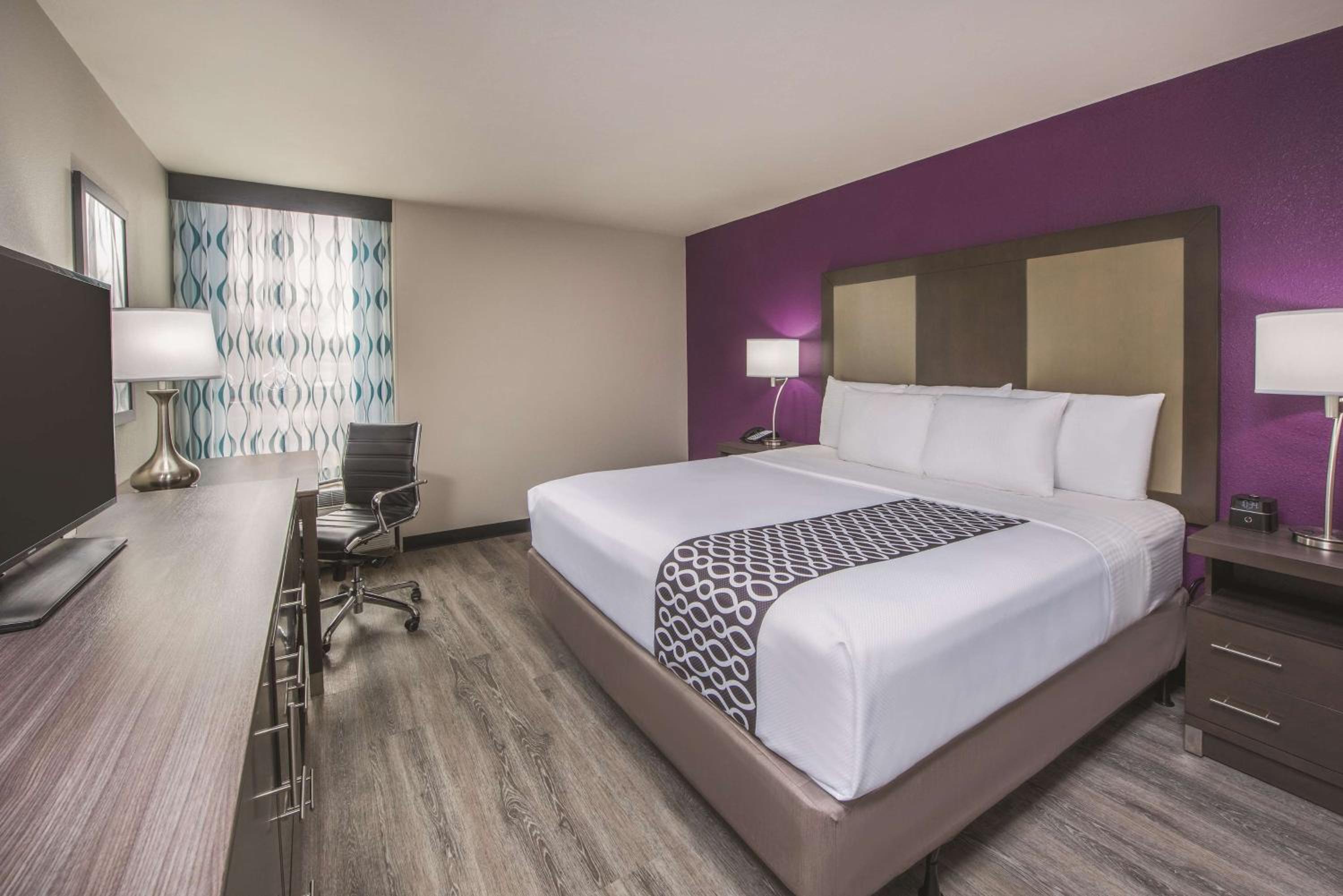 La Quinta by Wyndham Festus - St. Louis South - Property Image 20