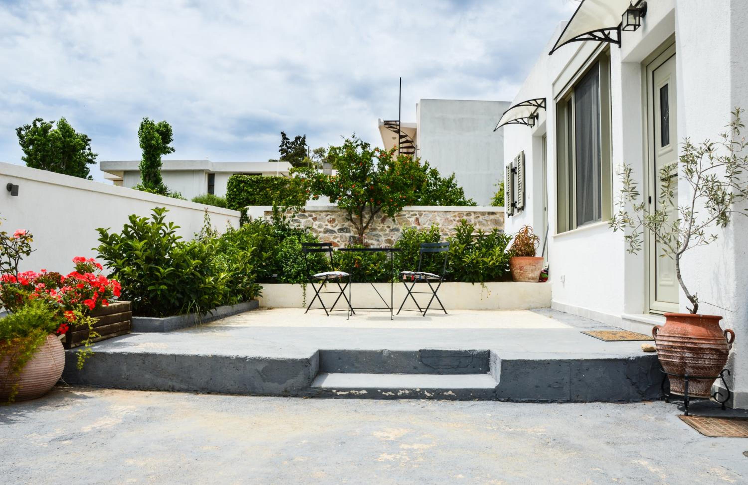 Deus Apartments_ Athens Airport view 2