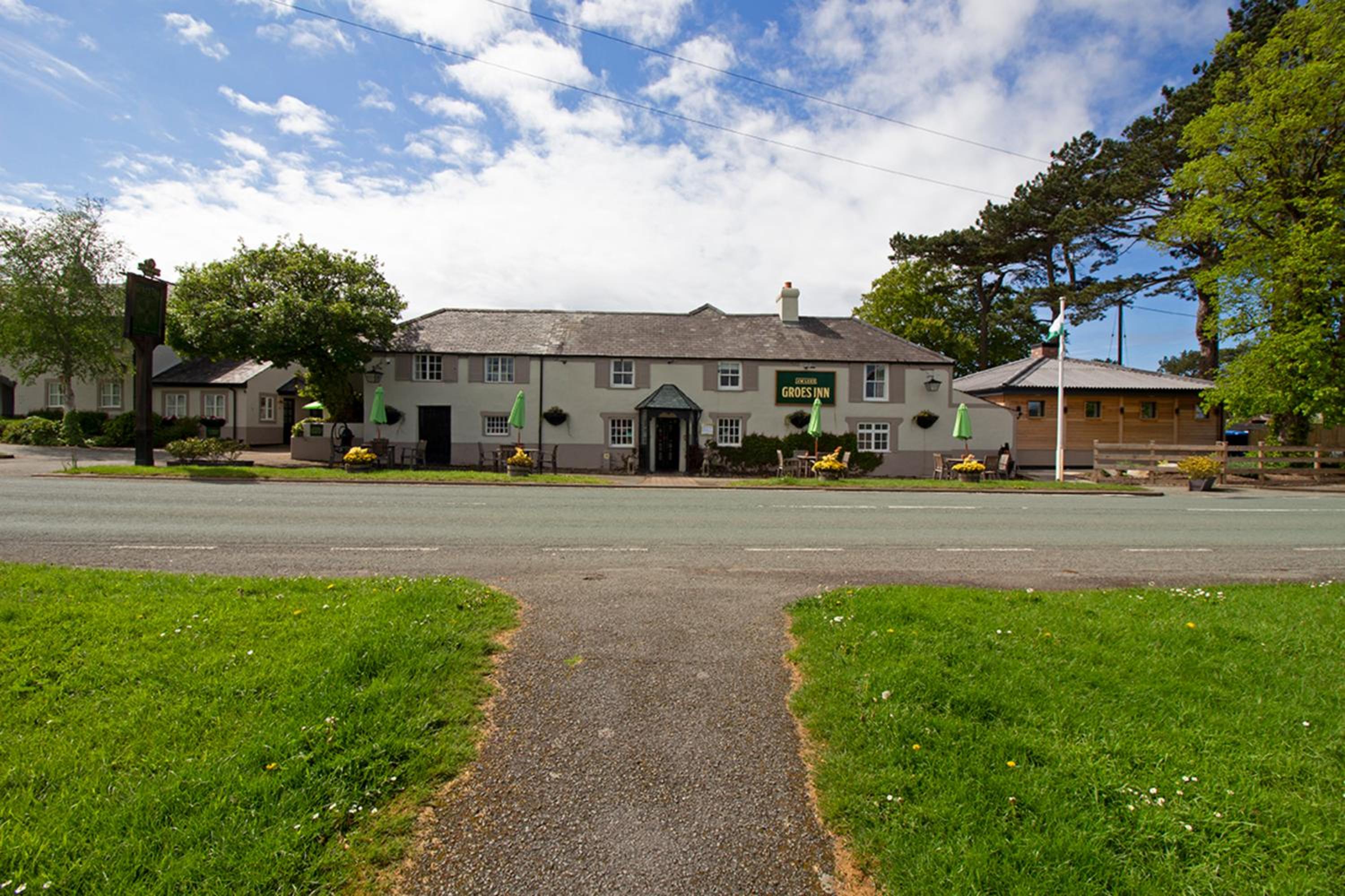 Hotel The Groes Inn - Image 1
