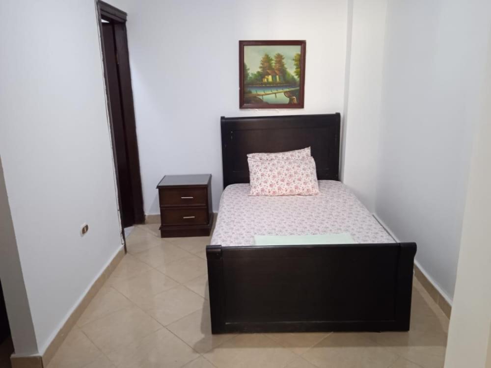 1B studio 2beds air conditioned basement114 green beach view 3