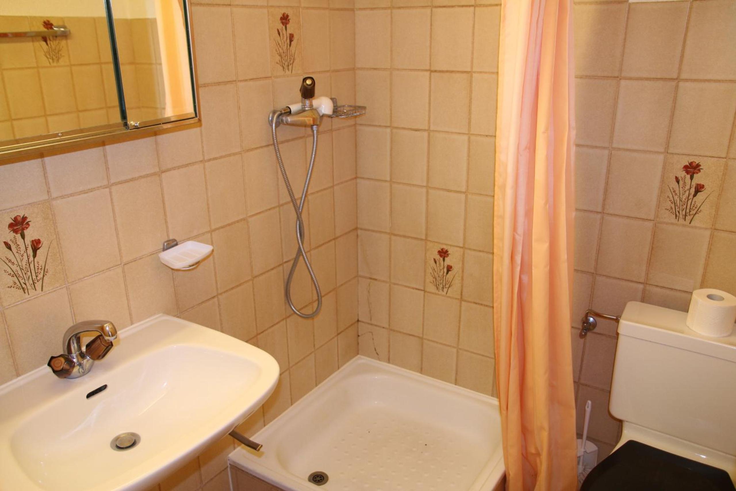 Photo 51