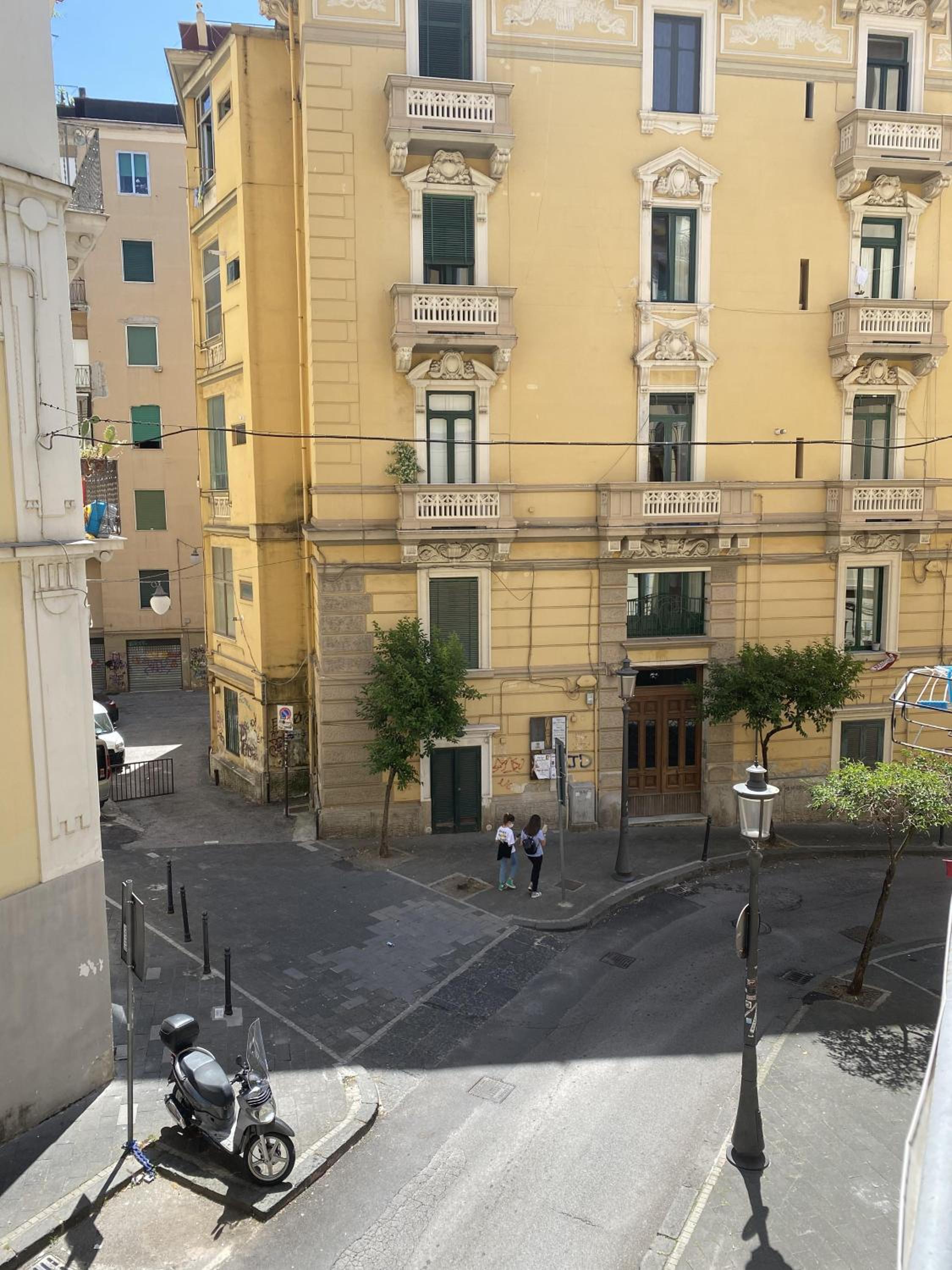 Hotel Holiday Guesthouse - Image 1